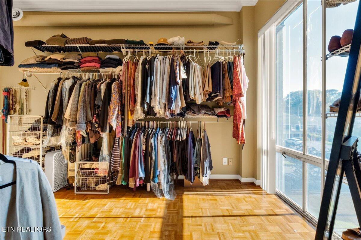 1400 Kenesaw Ave, 13R