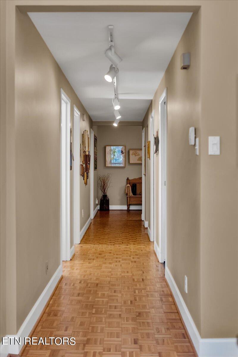 1400 Kenesaw Ave, 13R