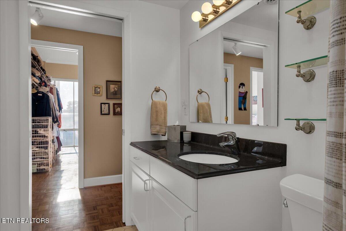 1400 Kenesaw Ave, 13R