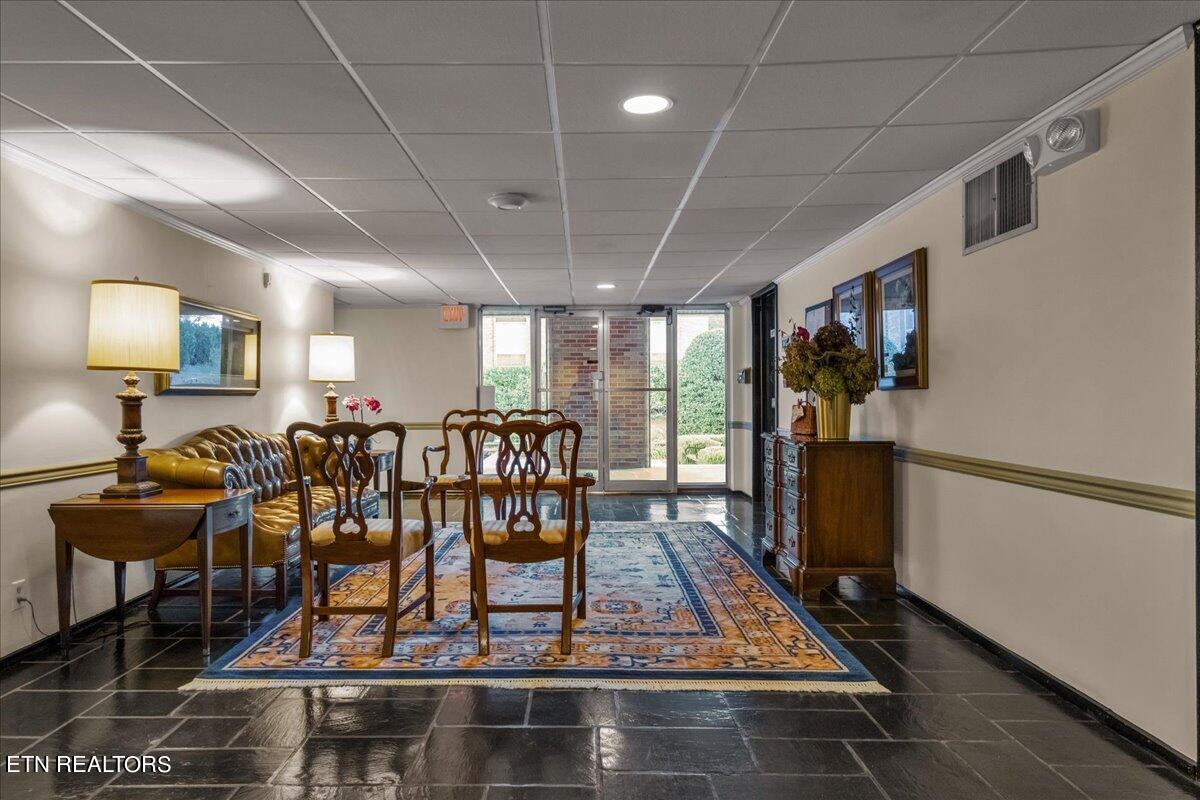 1400 Kenesaw Ave, 13R