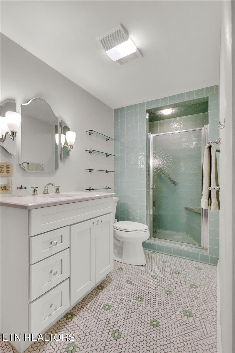 1400 Kenesaw Ave, 13R