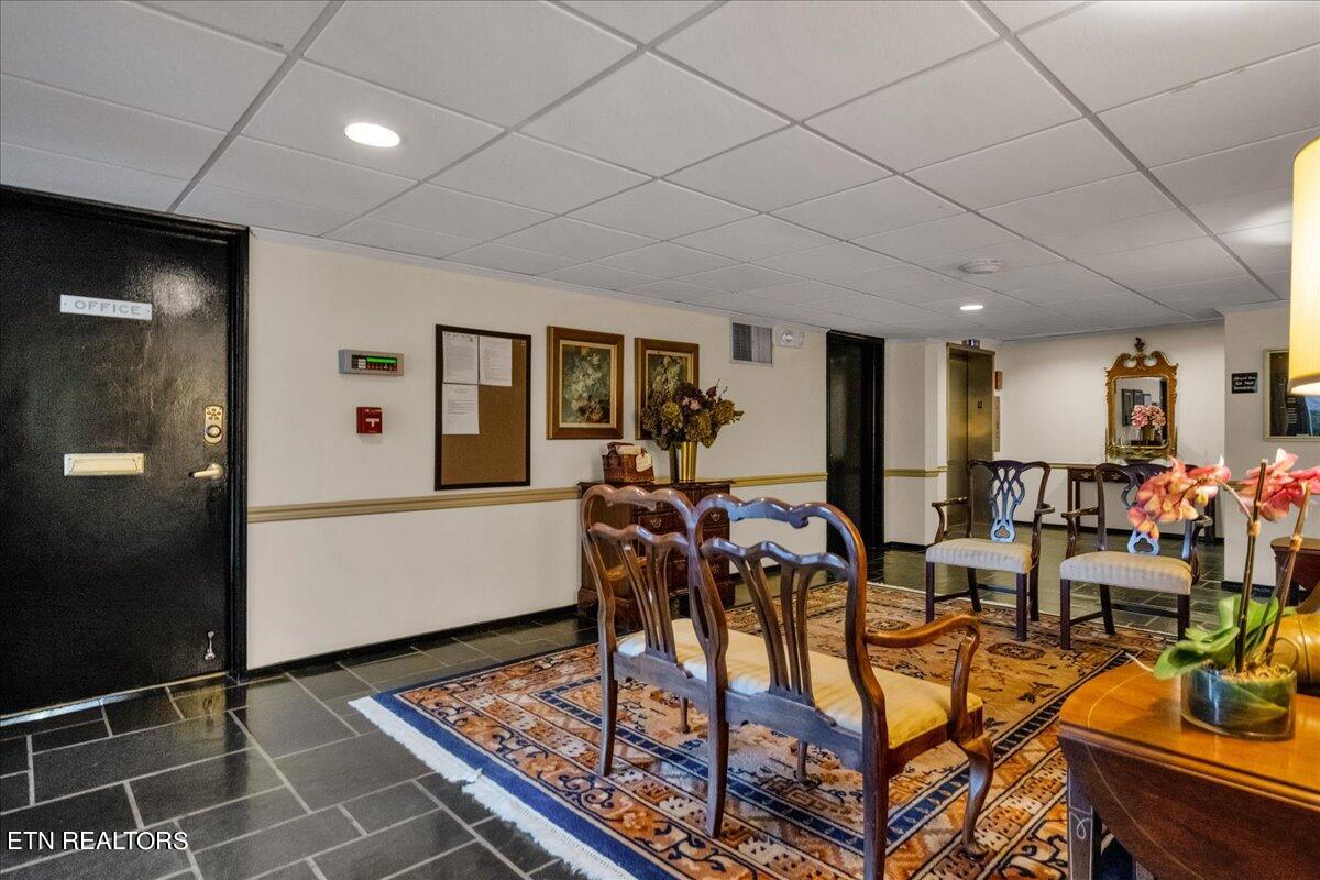 1400 Kenesaw Ave, 13R