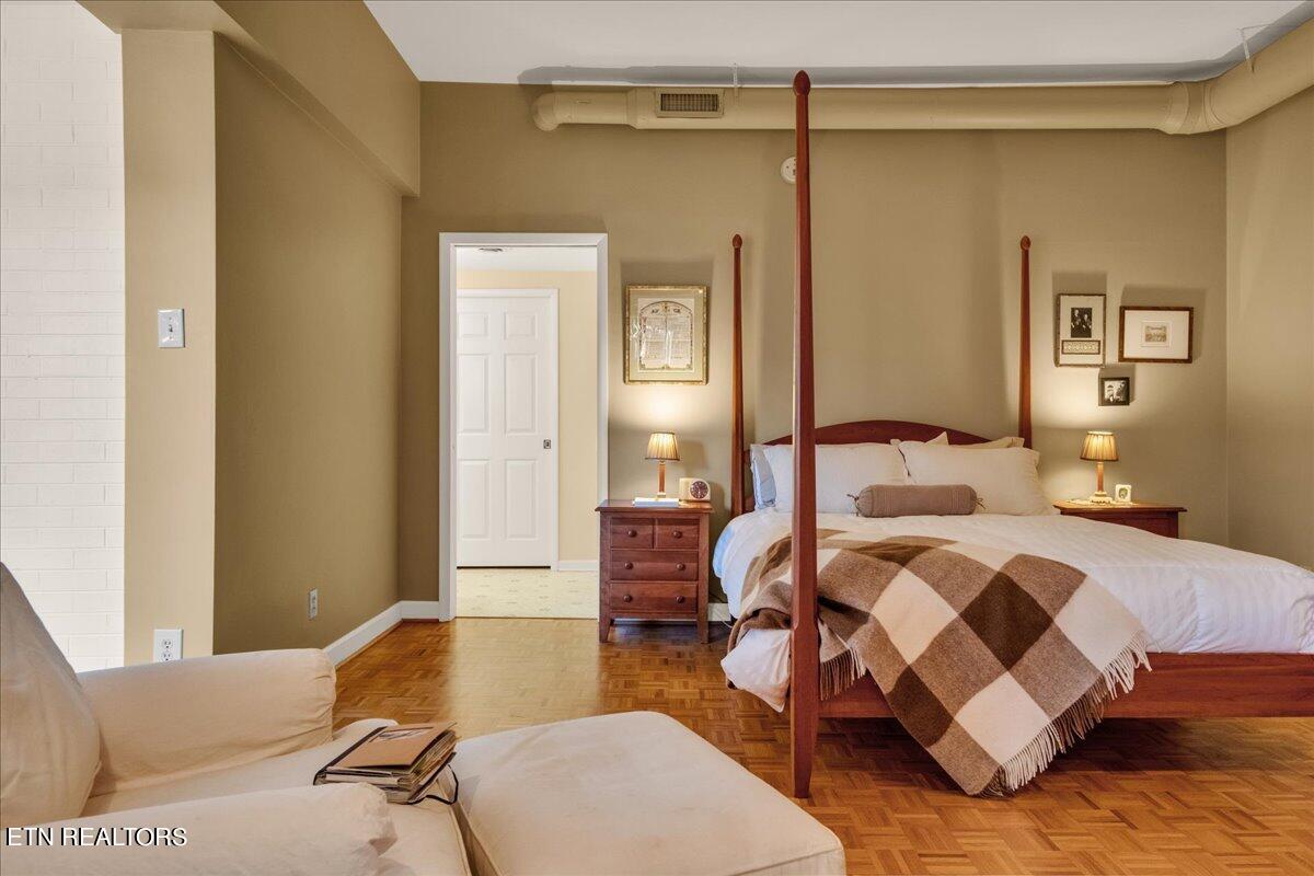 1400 Kenesaw Ave, 13R