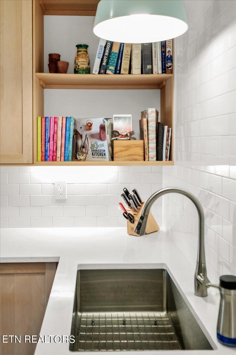 1400 Kenesaw Ave, 13R