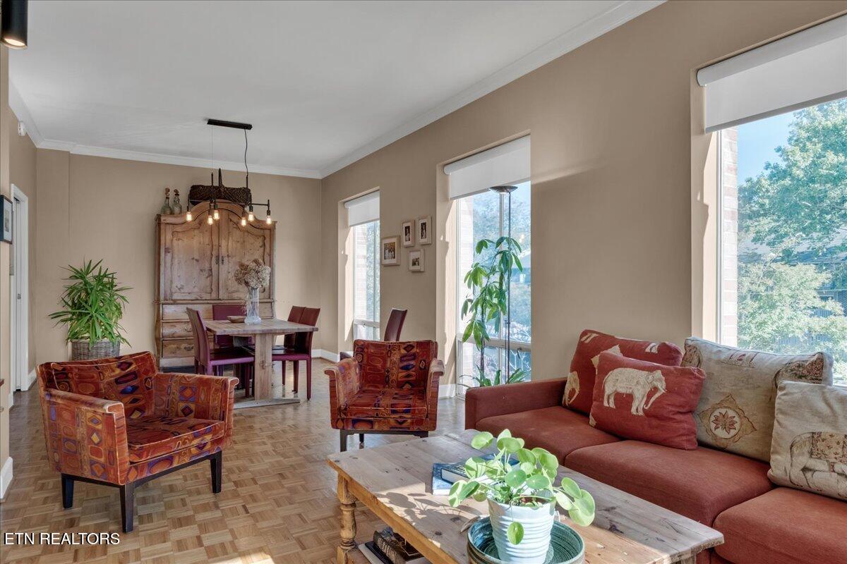 1400 Kenesaw Ave, 13R