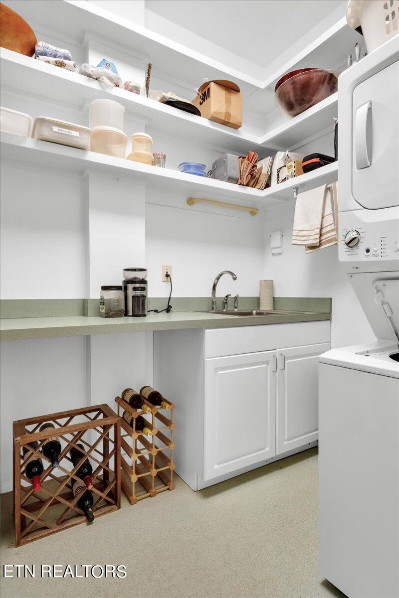 1400 Kenesaw Ave, 13R