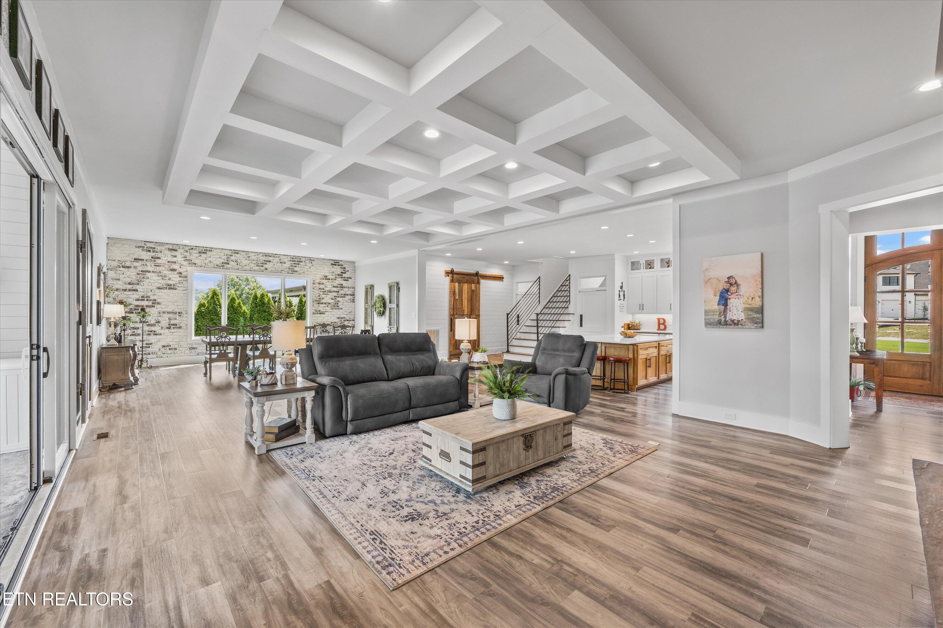 3738 Edgewater Way