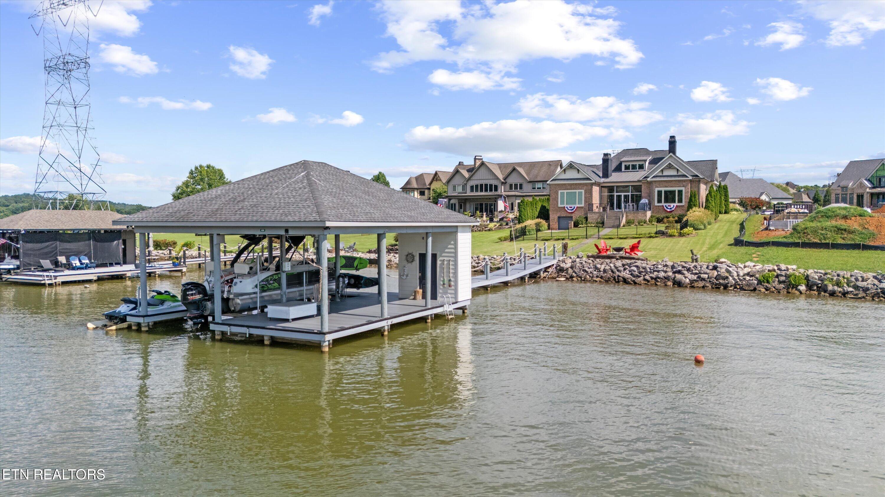 3738 Edgewater Way