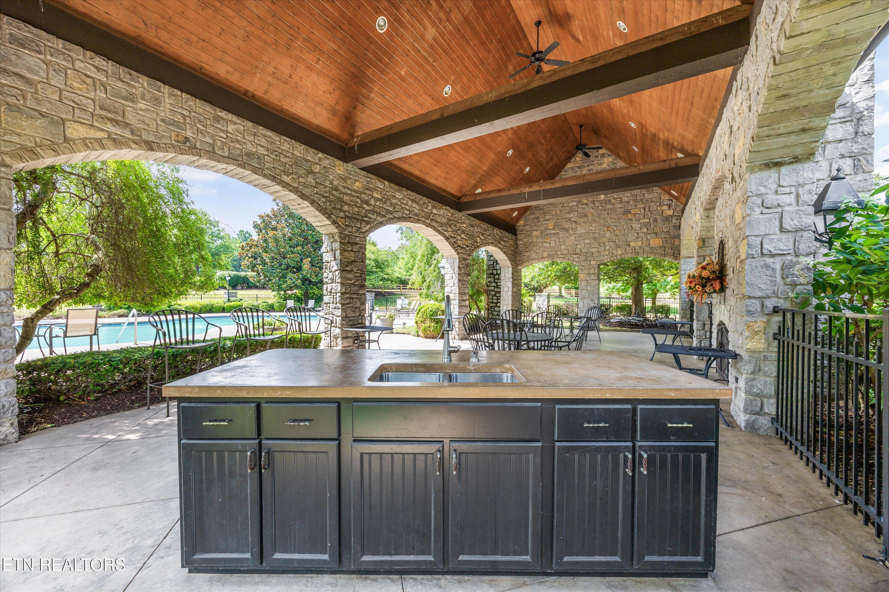 3738 Edgewater Way