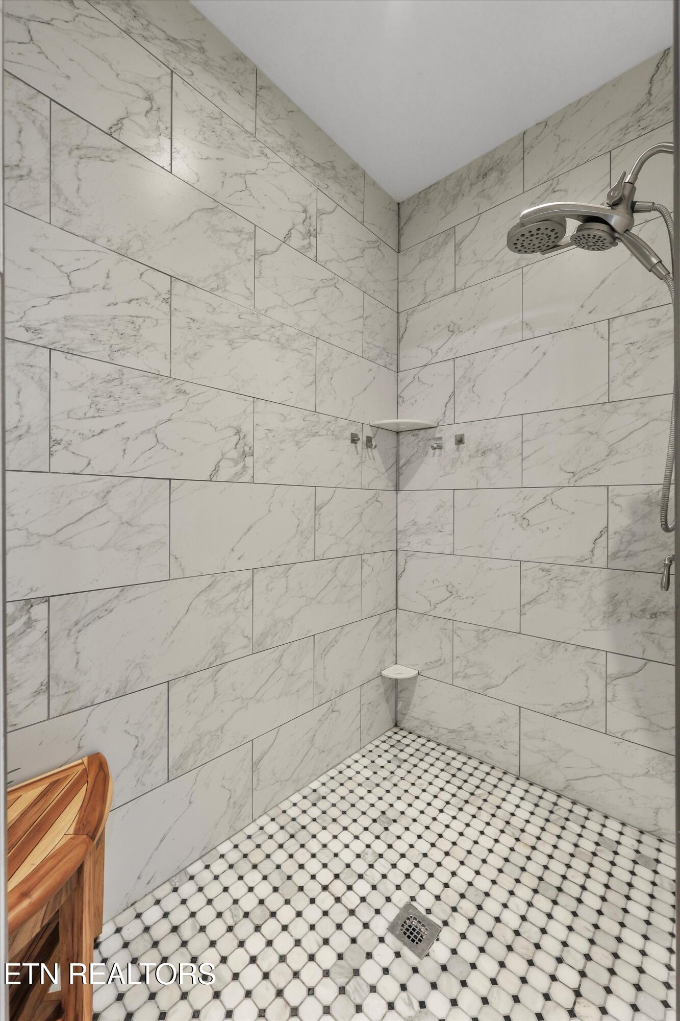 9187 Old Maynardville Pike