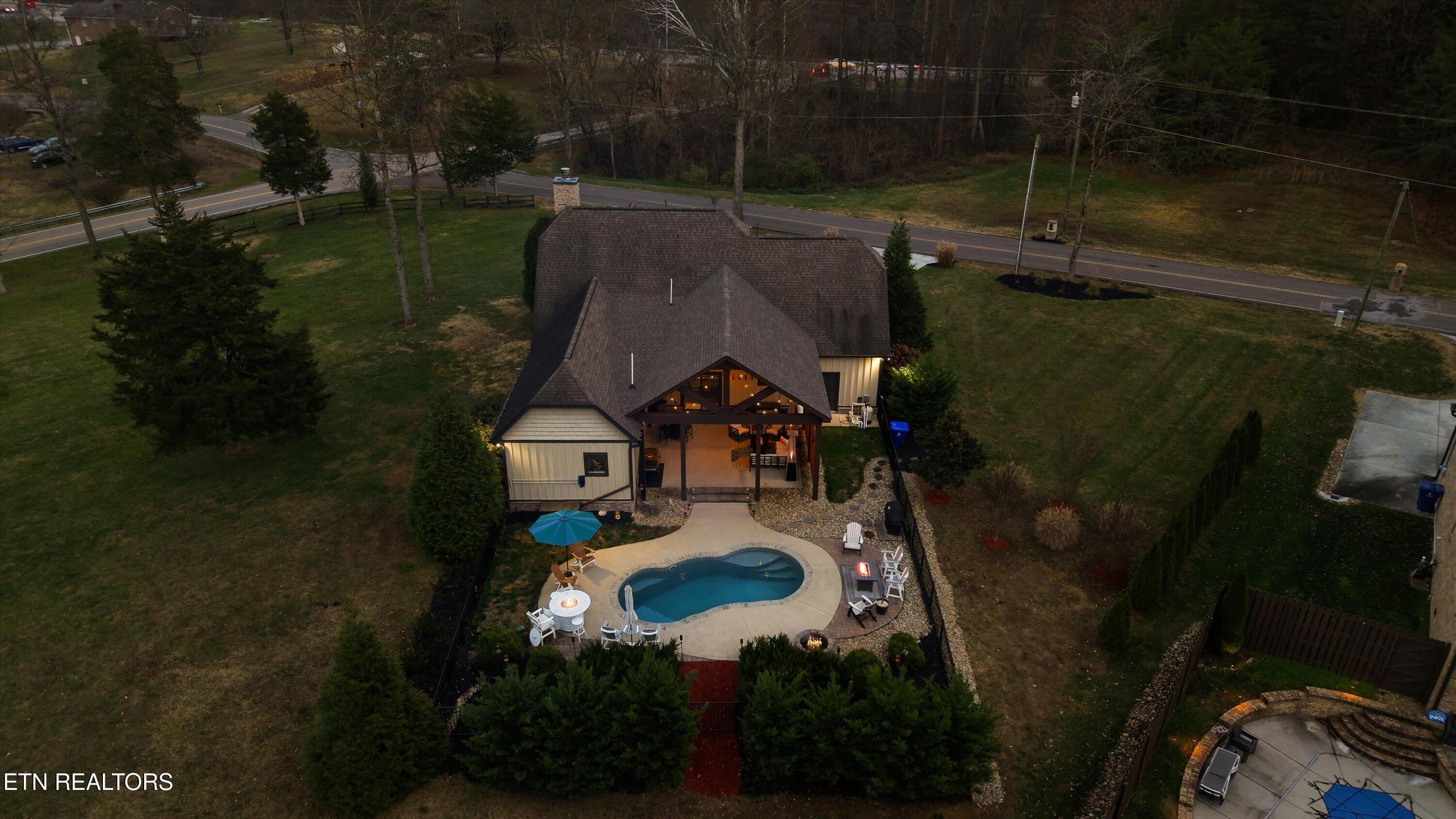 9187 Old Maynardville Pike