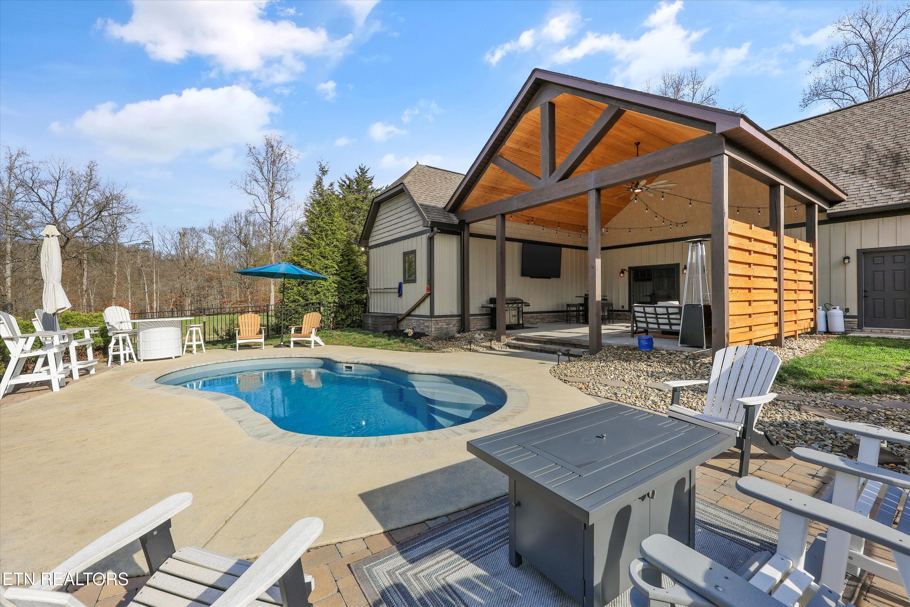 9187 Old Maynardville Pike