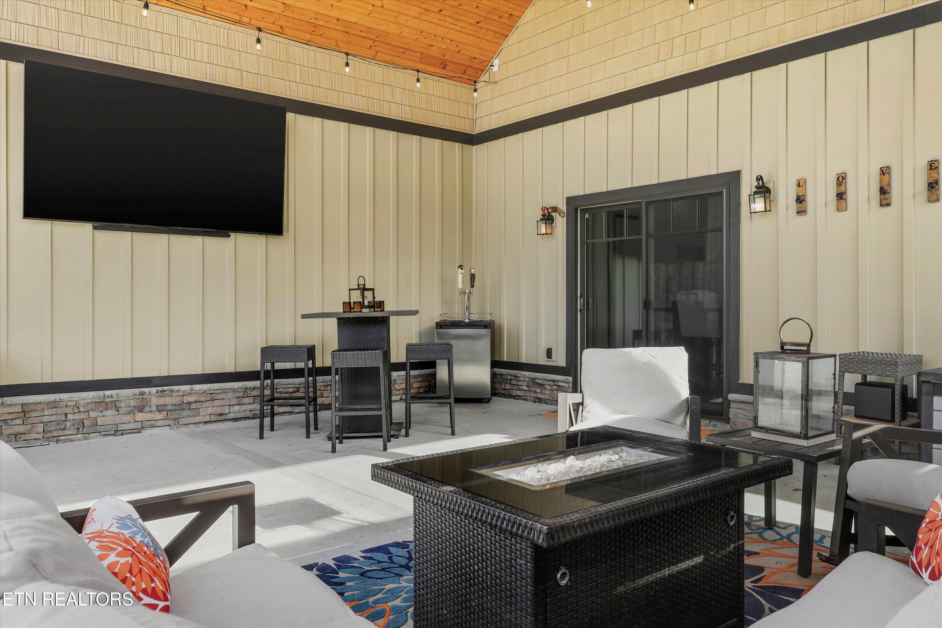 9187 Old Maynardville Pike