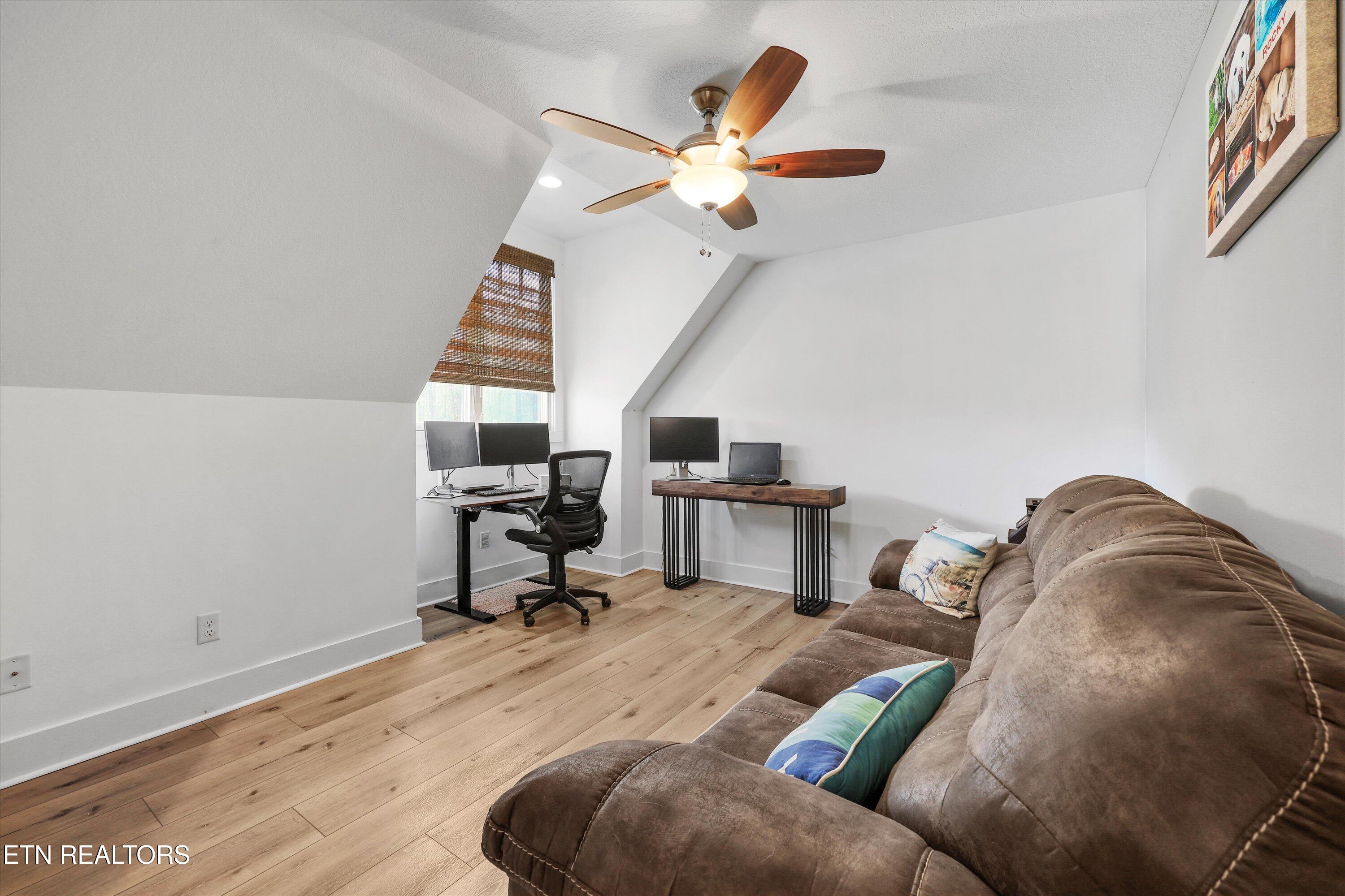 9187 Old Maynardville Pike