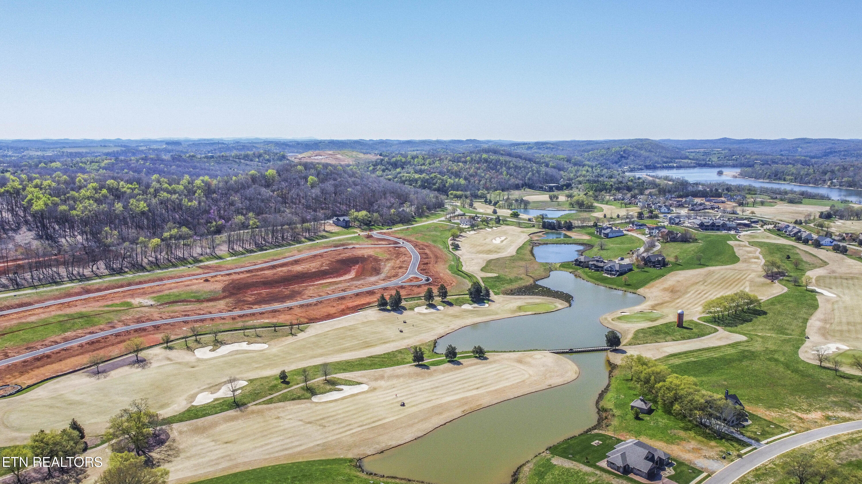 687 River Bank Tr