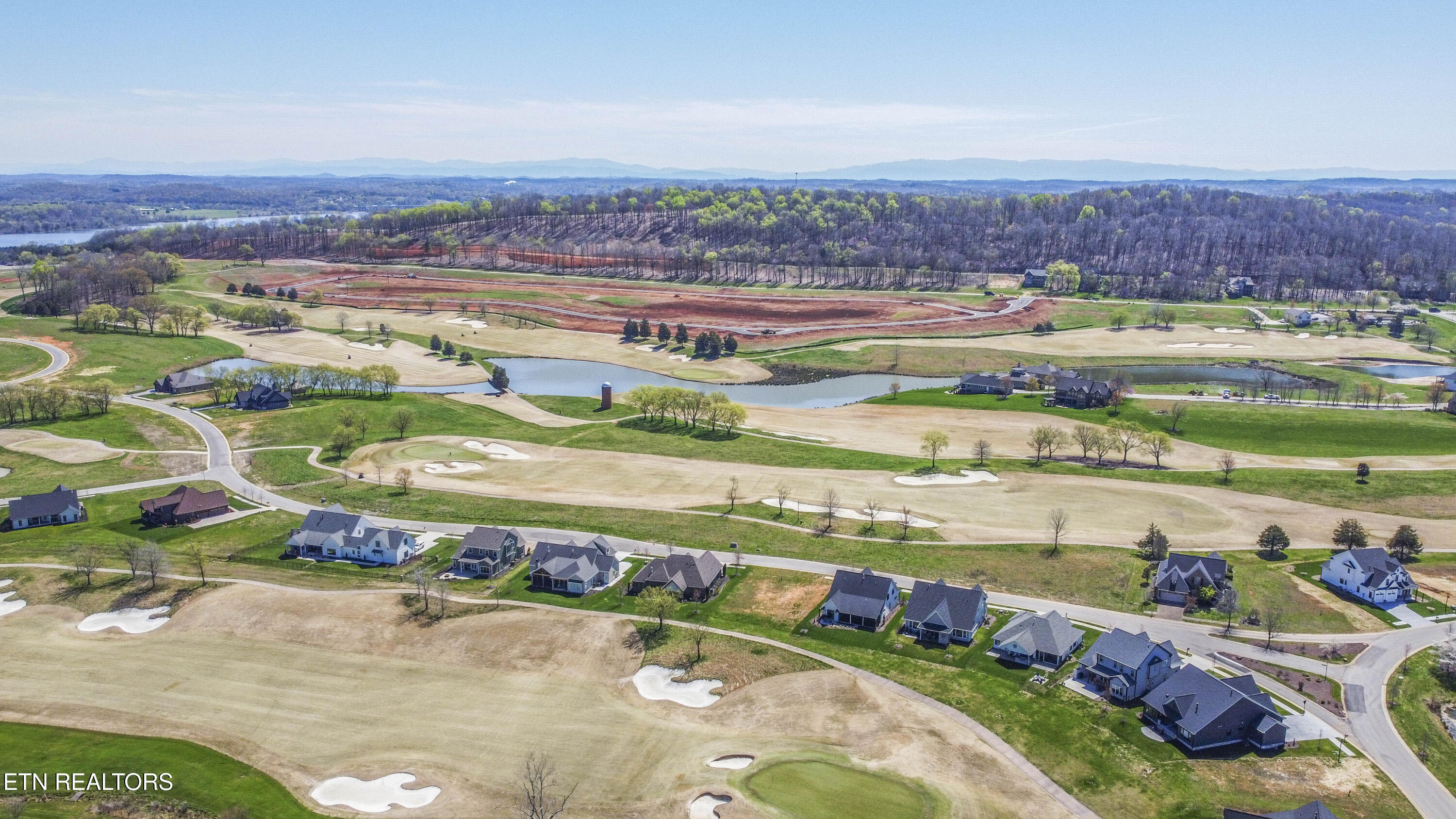 687 River Bank Tr