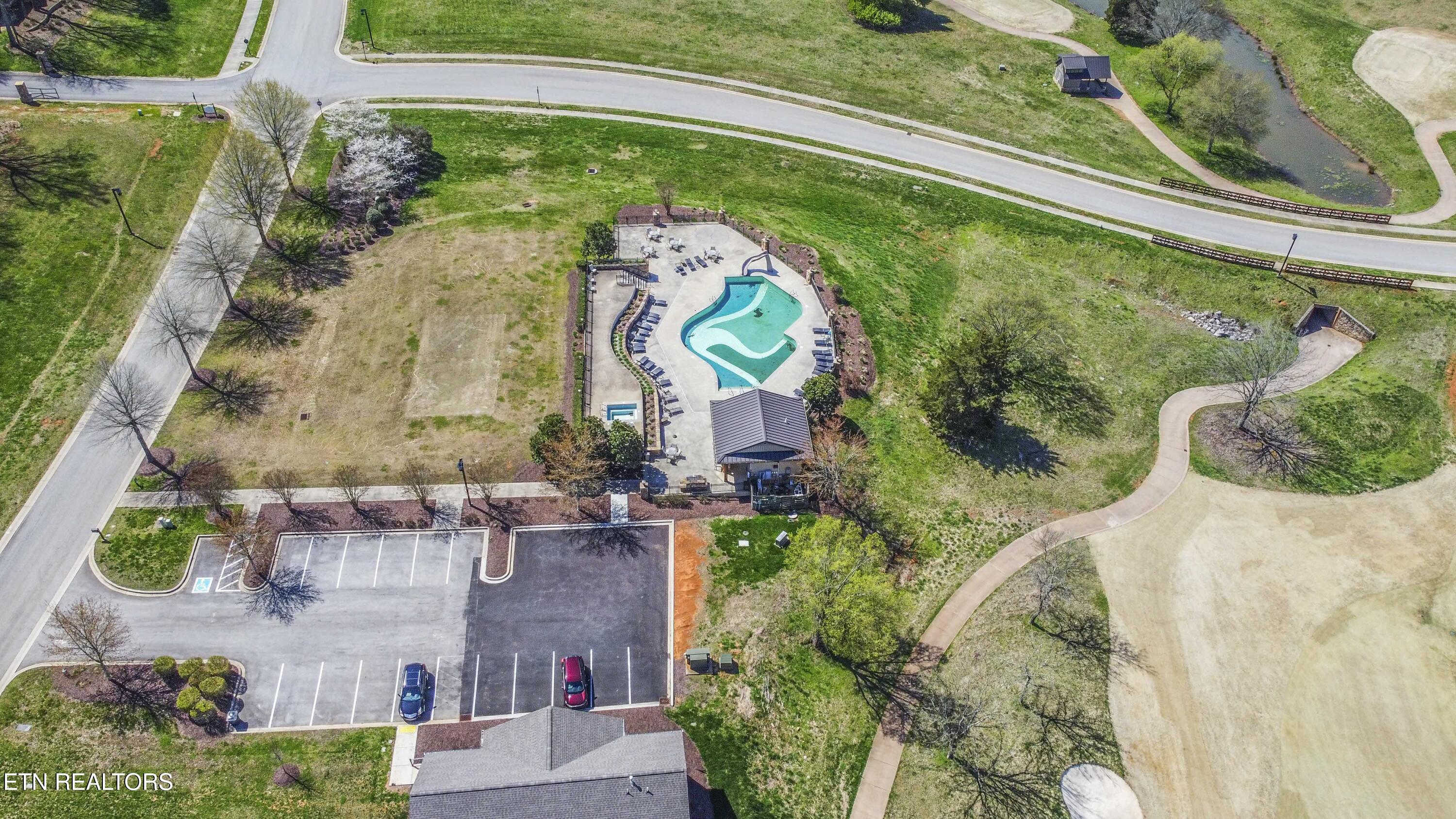 687 River Bank Tr