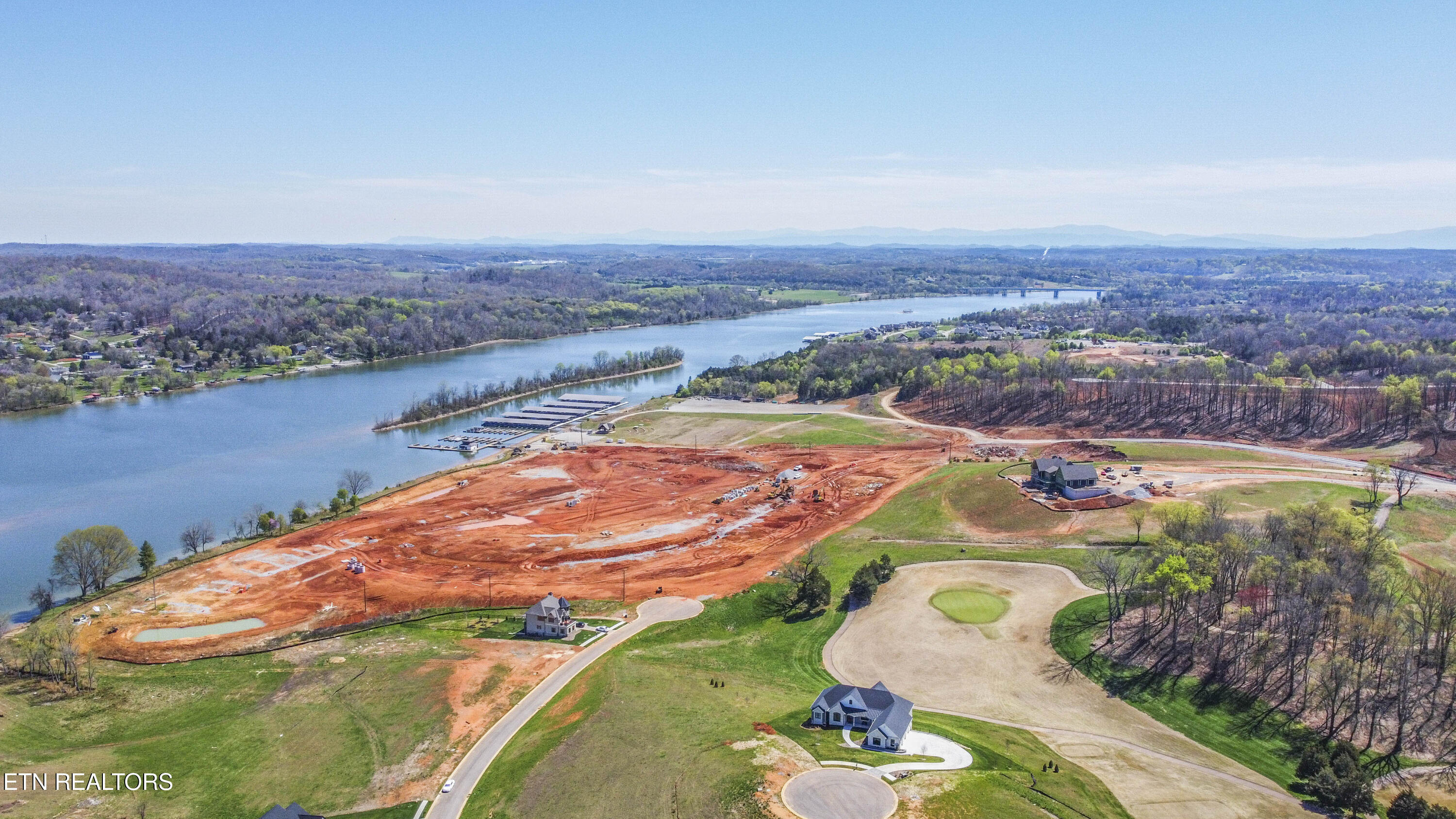 687 River Bank Tr