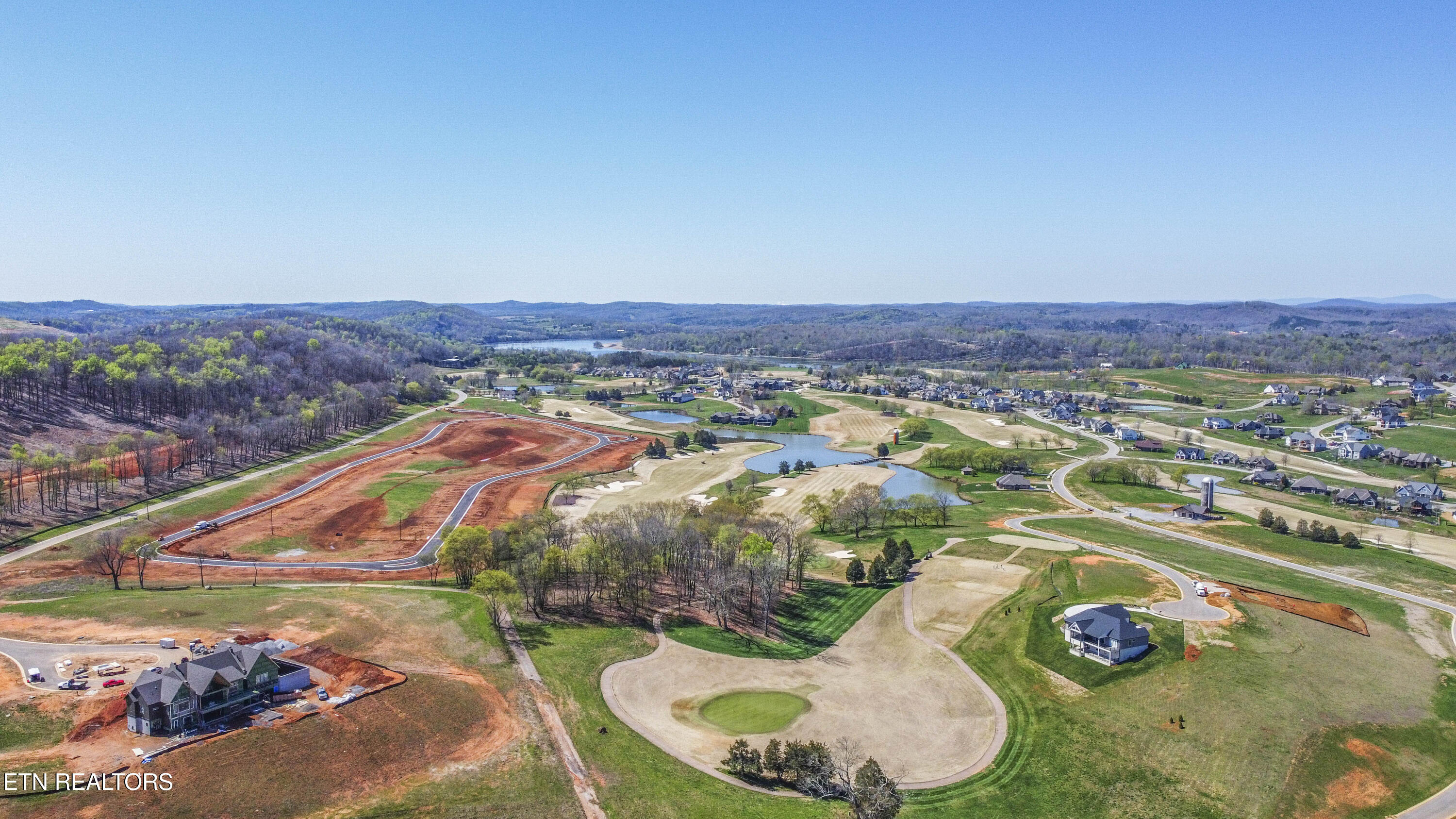 687 River Bank Tr