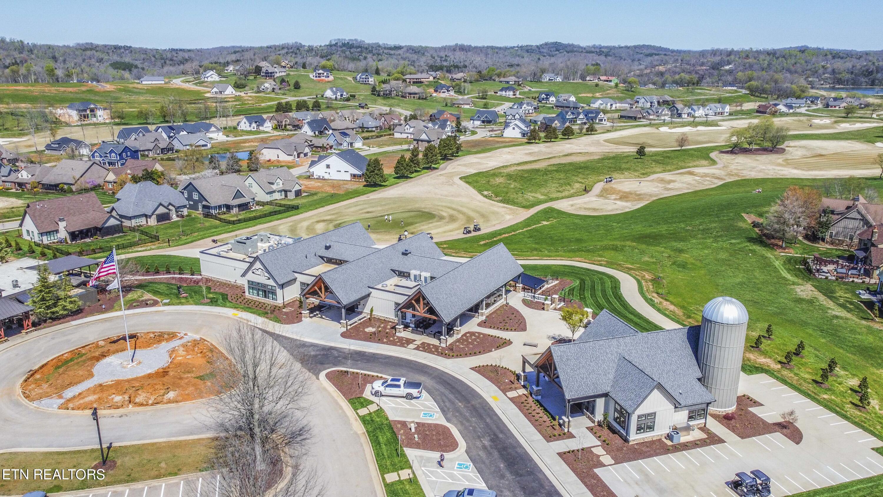 687 River Bank Tr