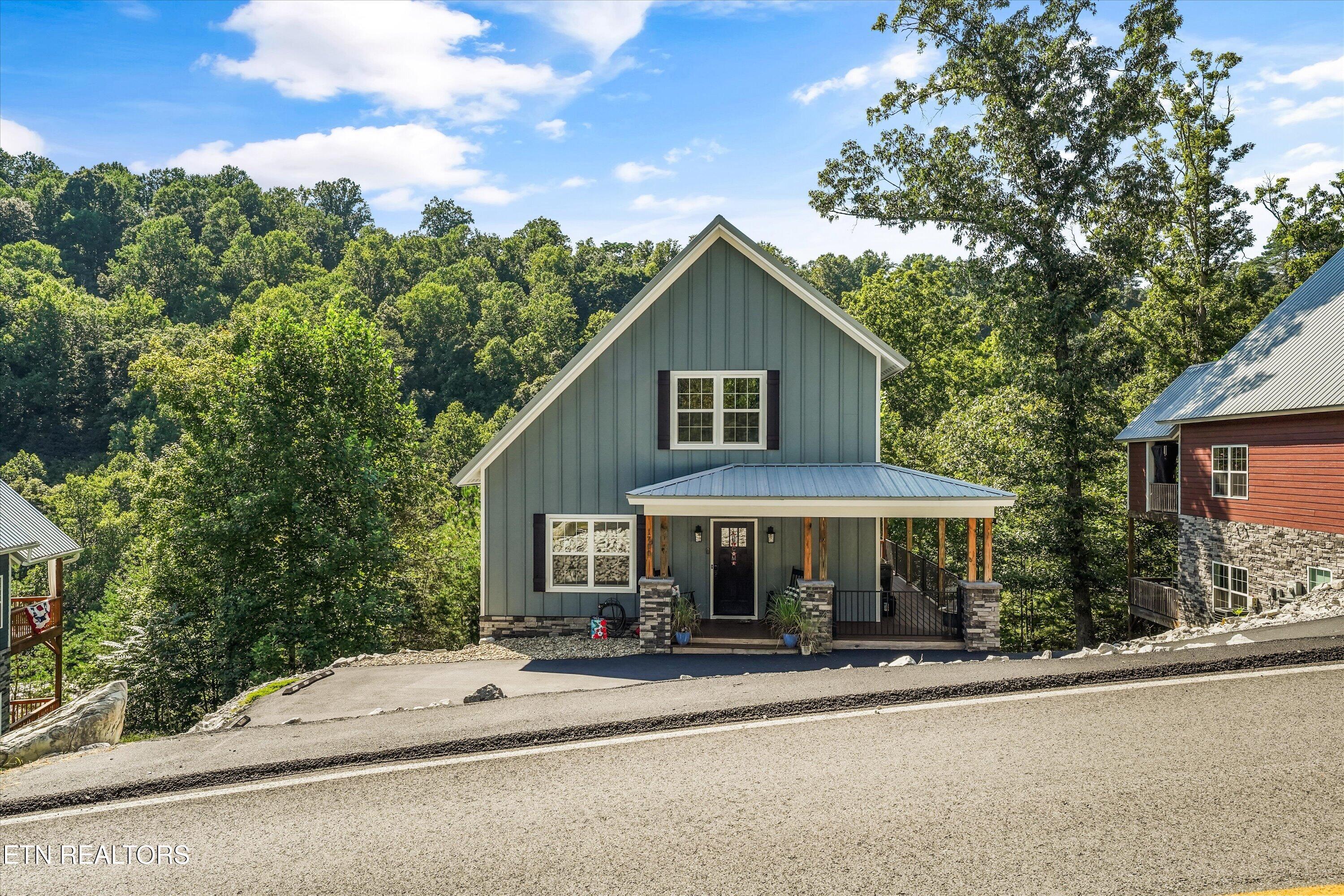 1700 Ridge Rd