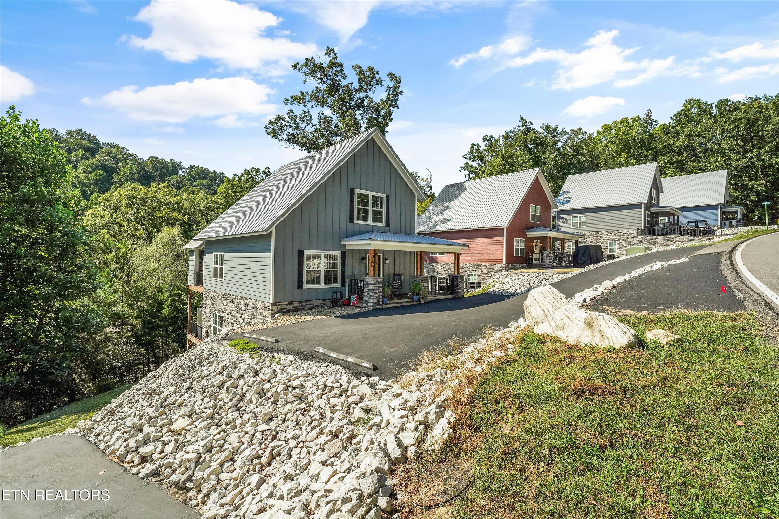 1700 Ridge Rd