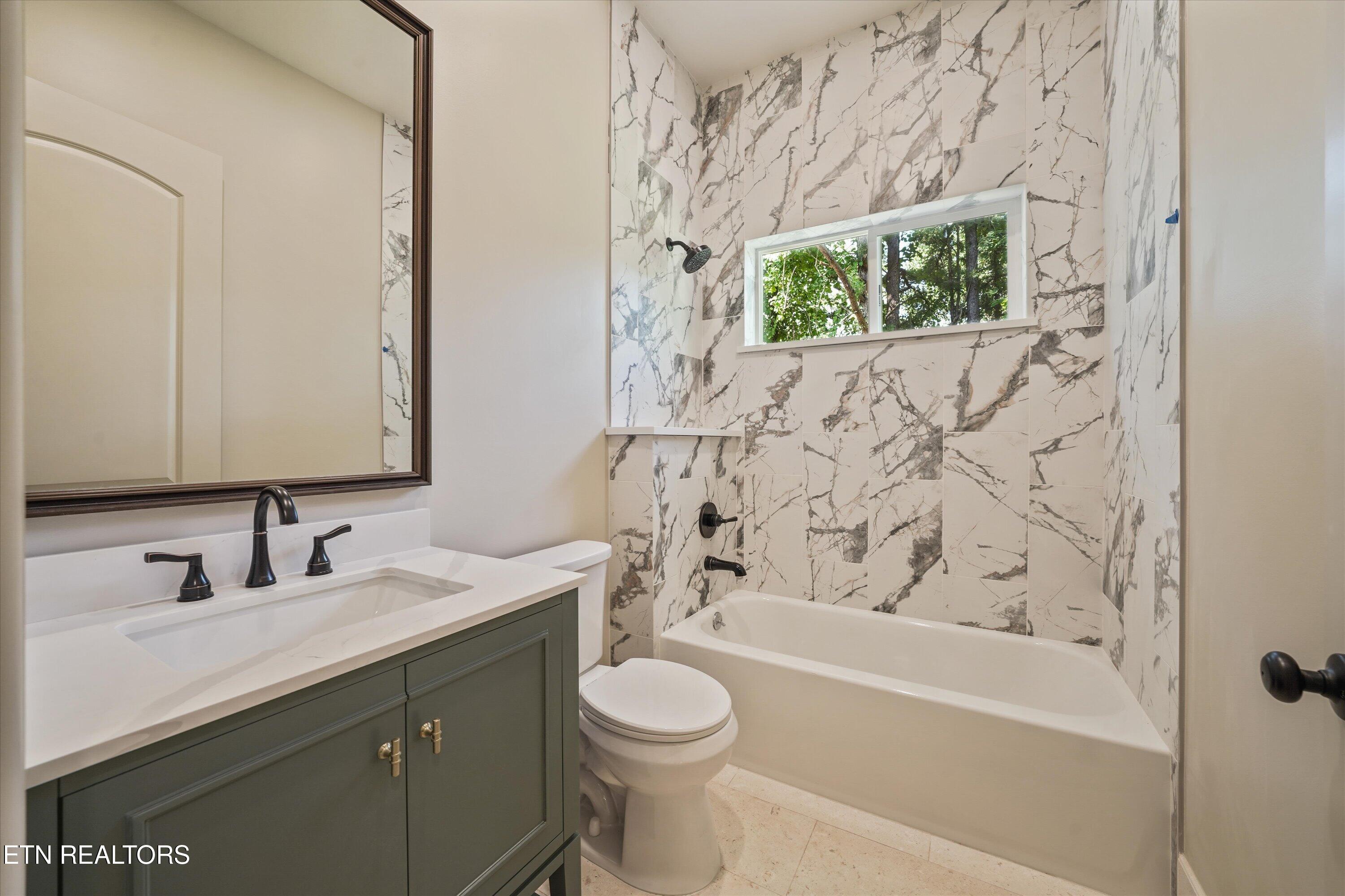 4717 Colonial Harbor Drive