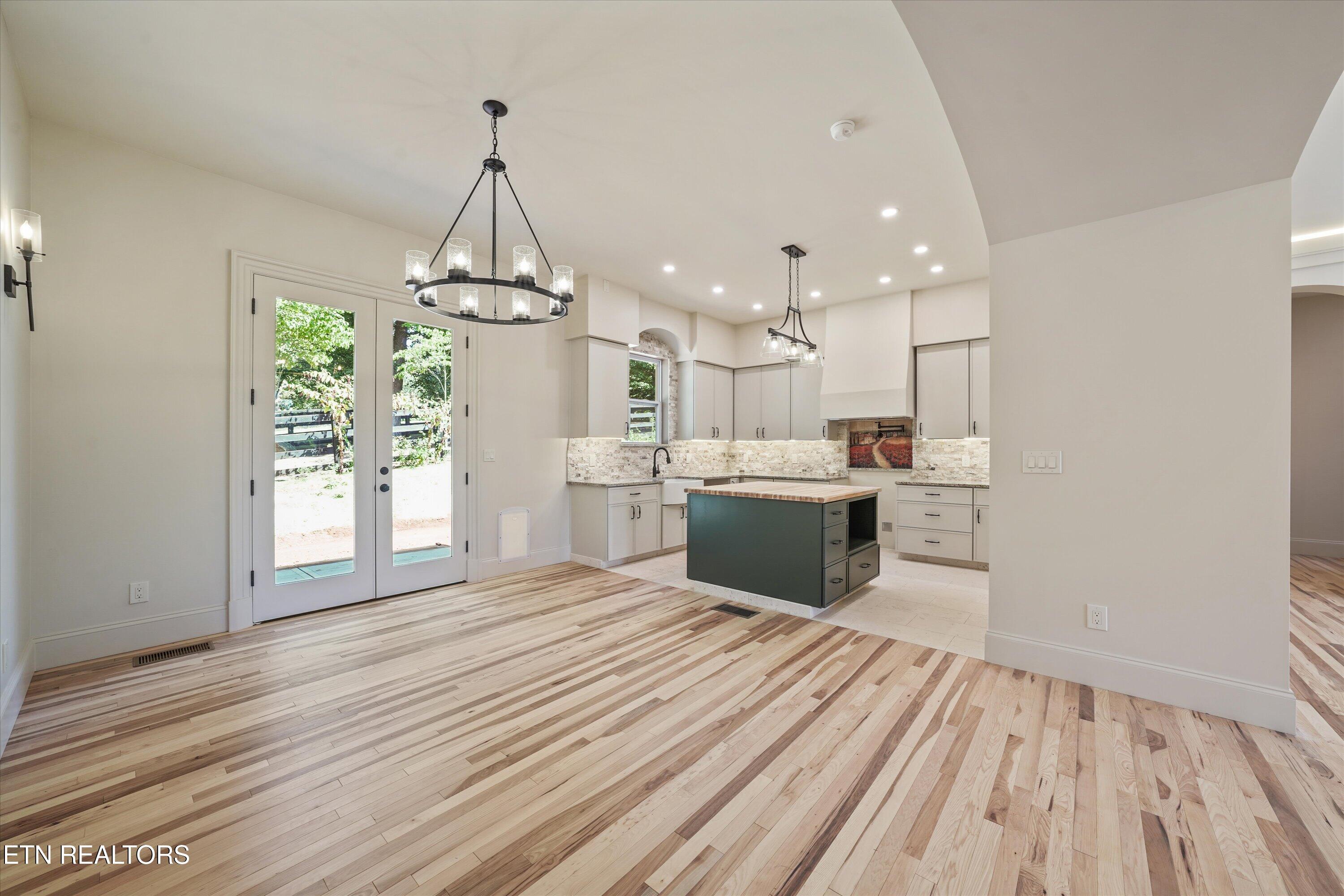 4717 Colonial Harbor Drive
