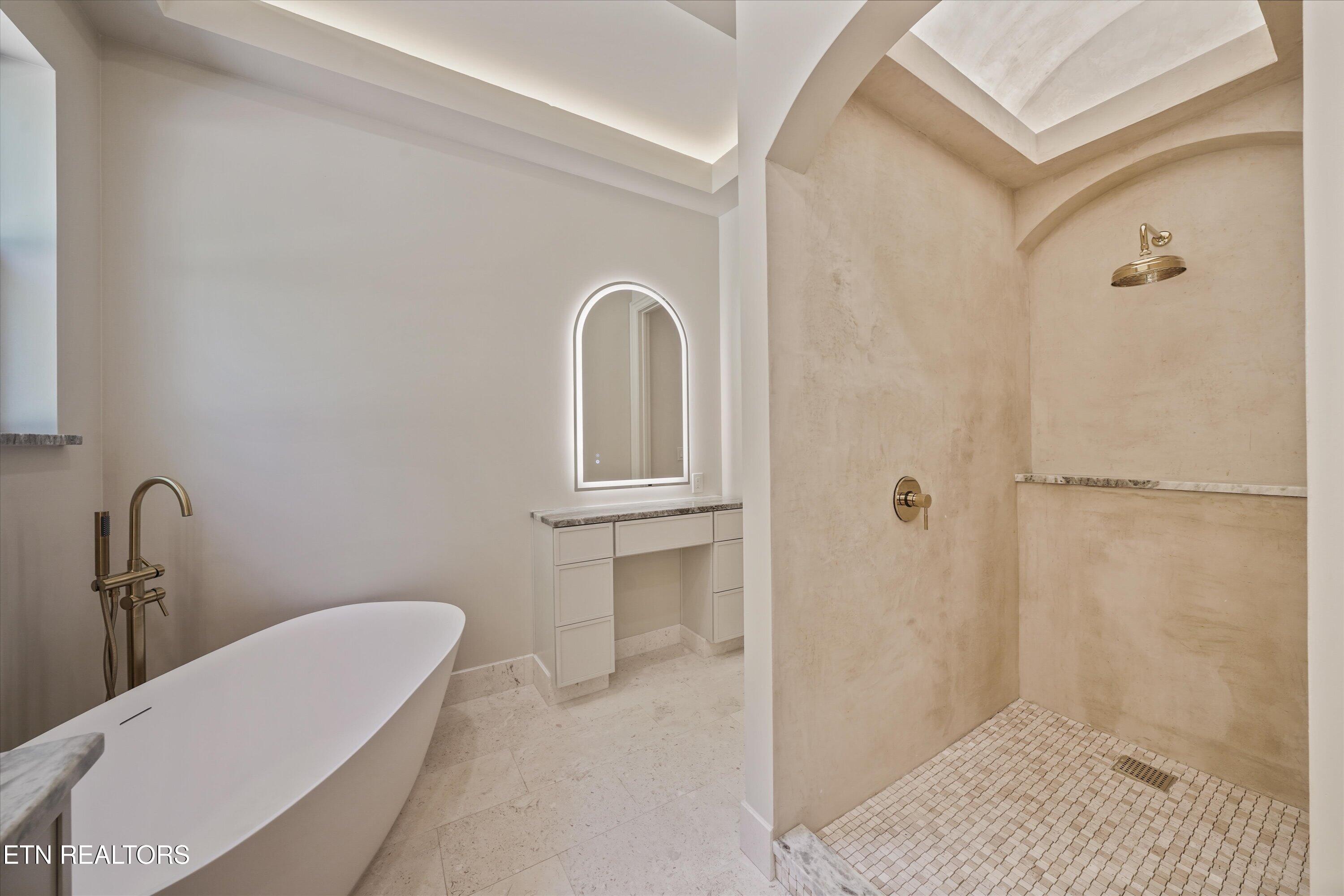 4717 Colonial Harbor Drive