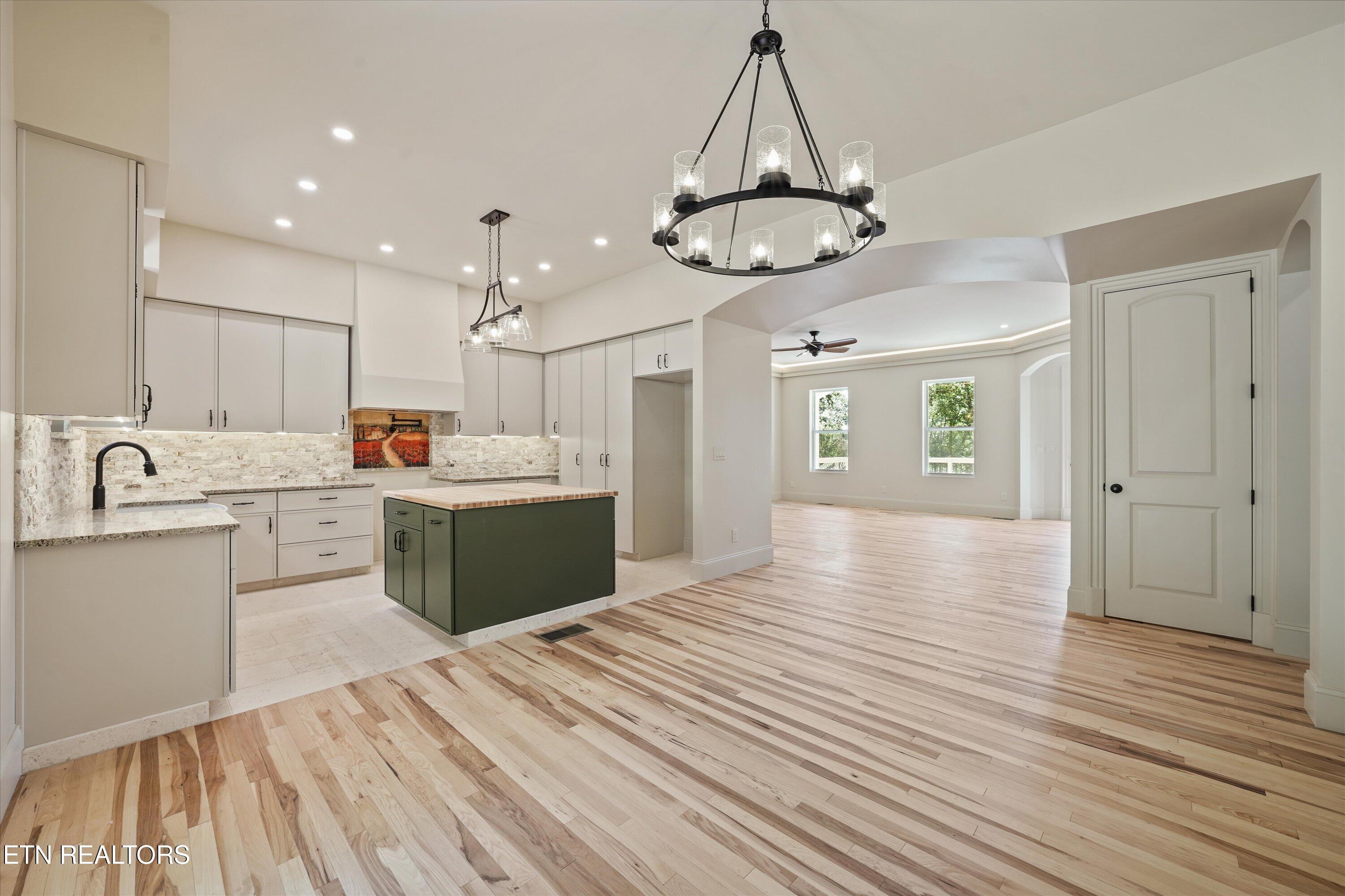 4717 Colonial Harbor Drive
