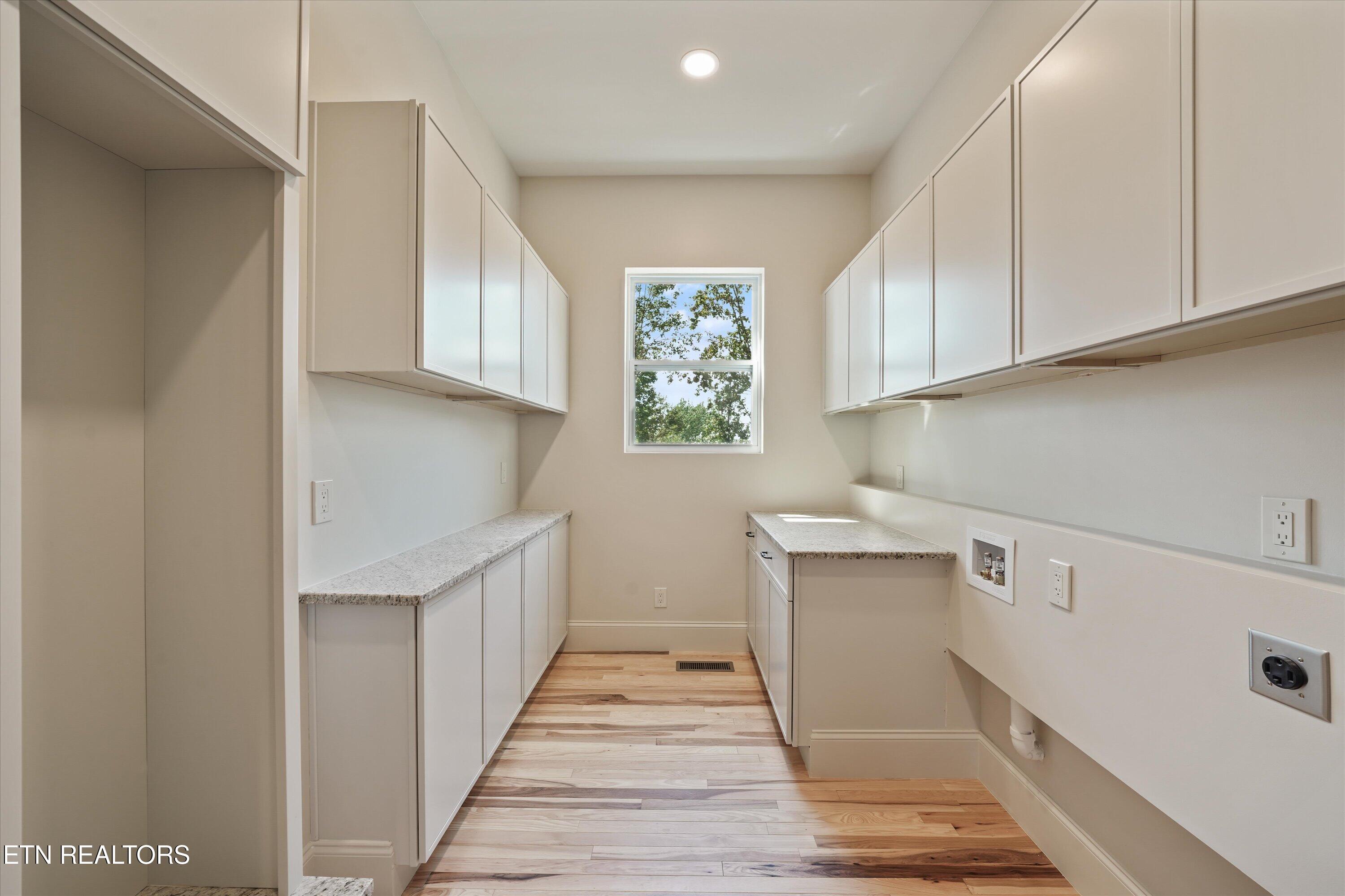 4717 Colonial Harbor Drive