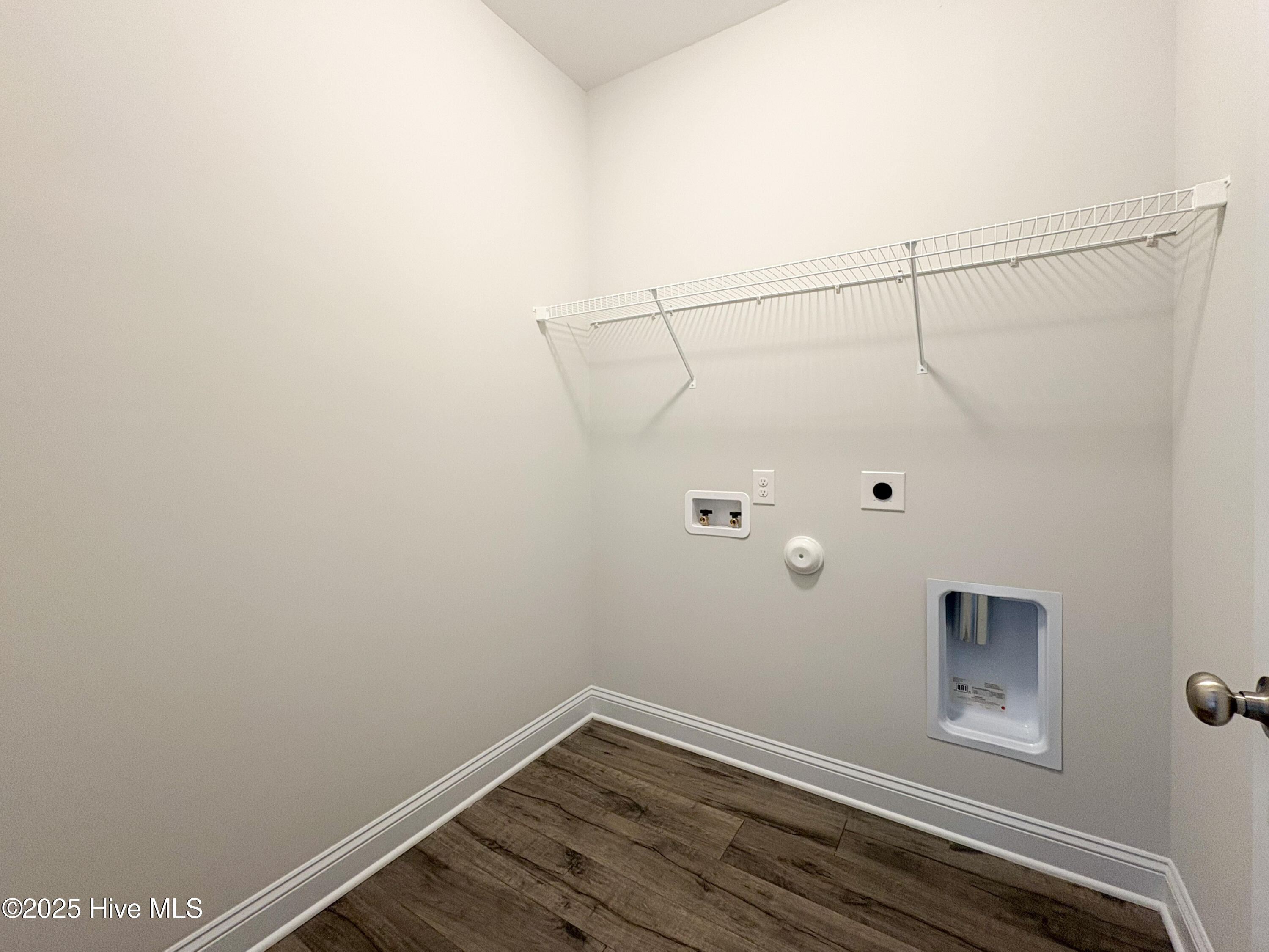 466 Pebble Shore Drive