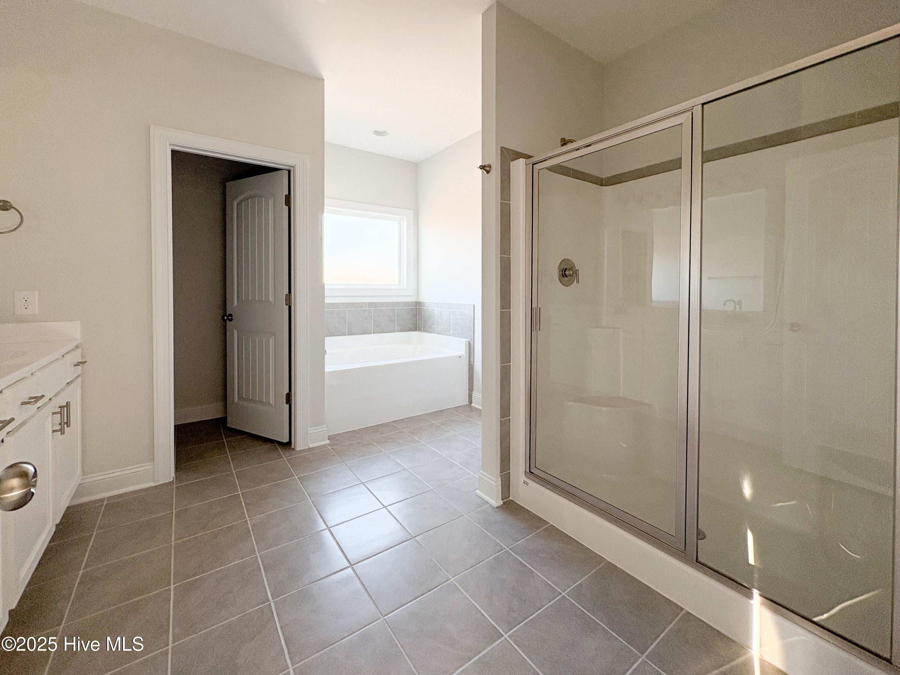 466 Pebble Shore Drive