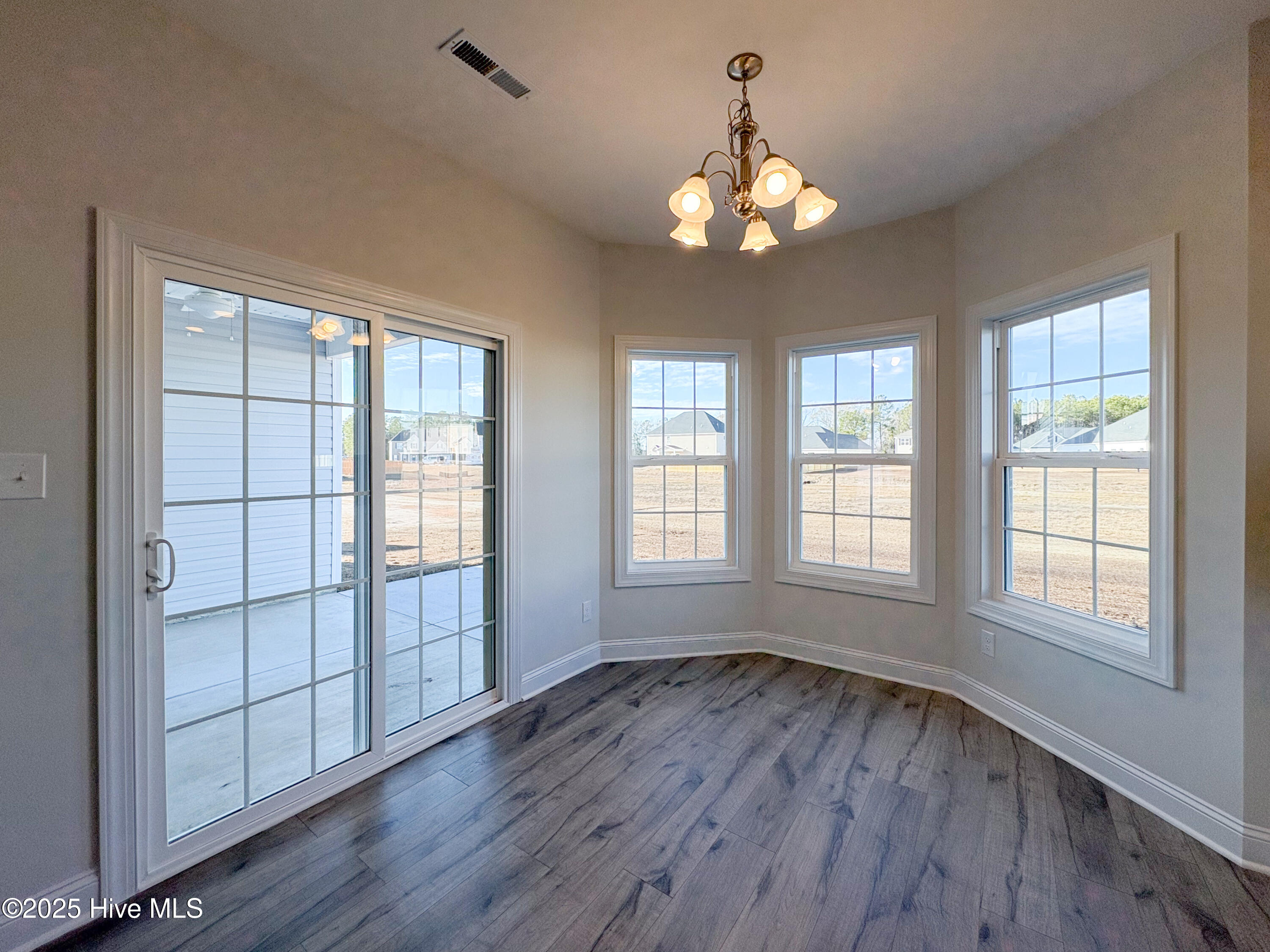 466 Pebble Shore Drive