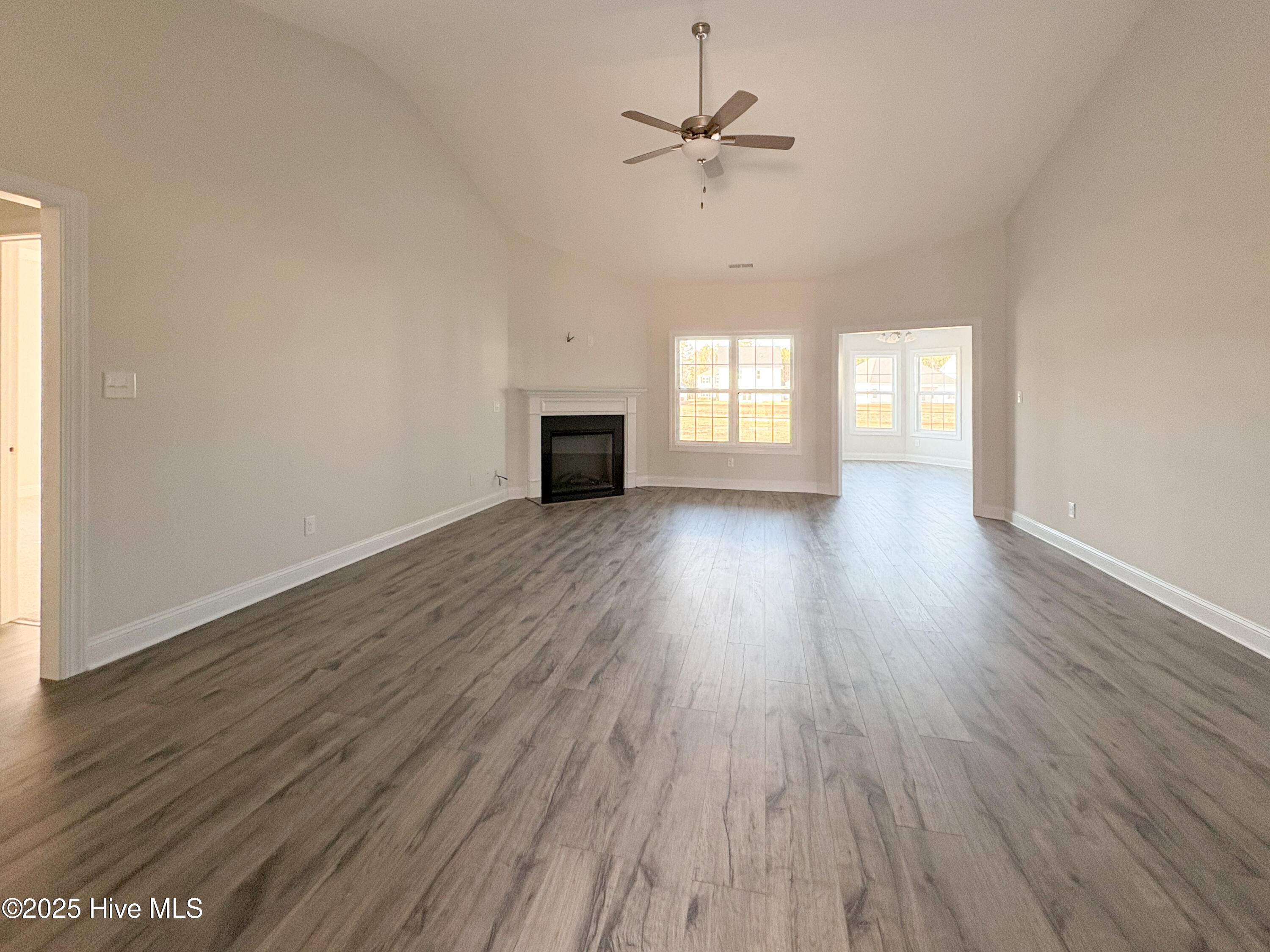 466 Pebble Shore Drive