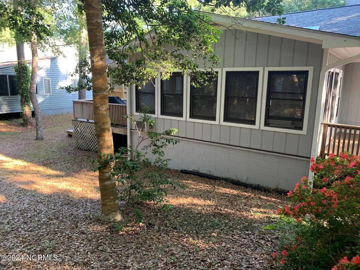 255 Oakleaf Drive