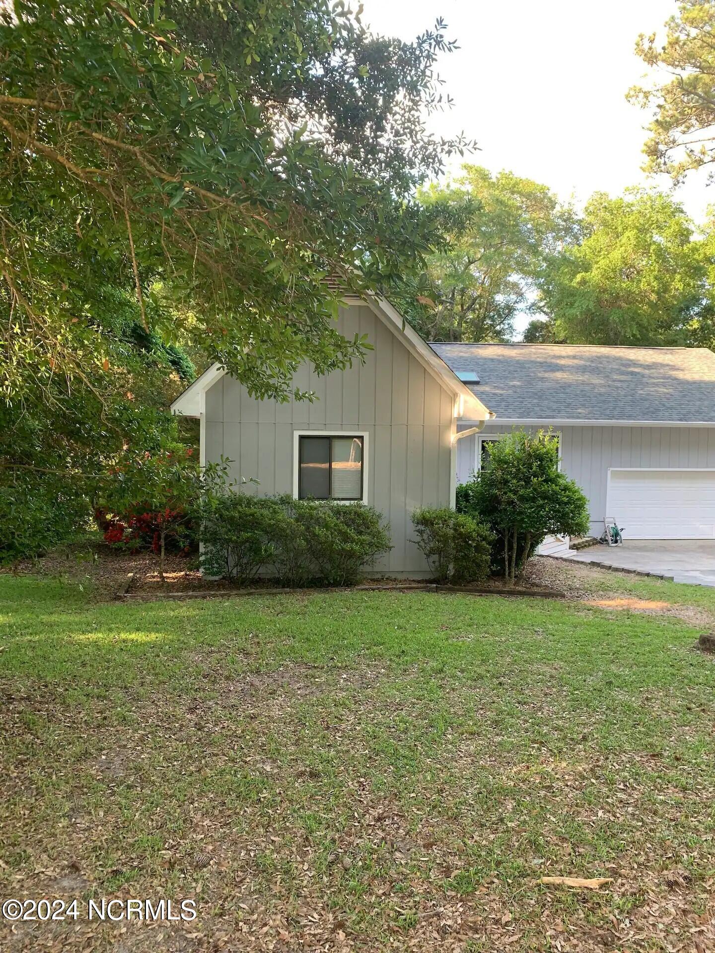 255 Oakleaf Drive