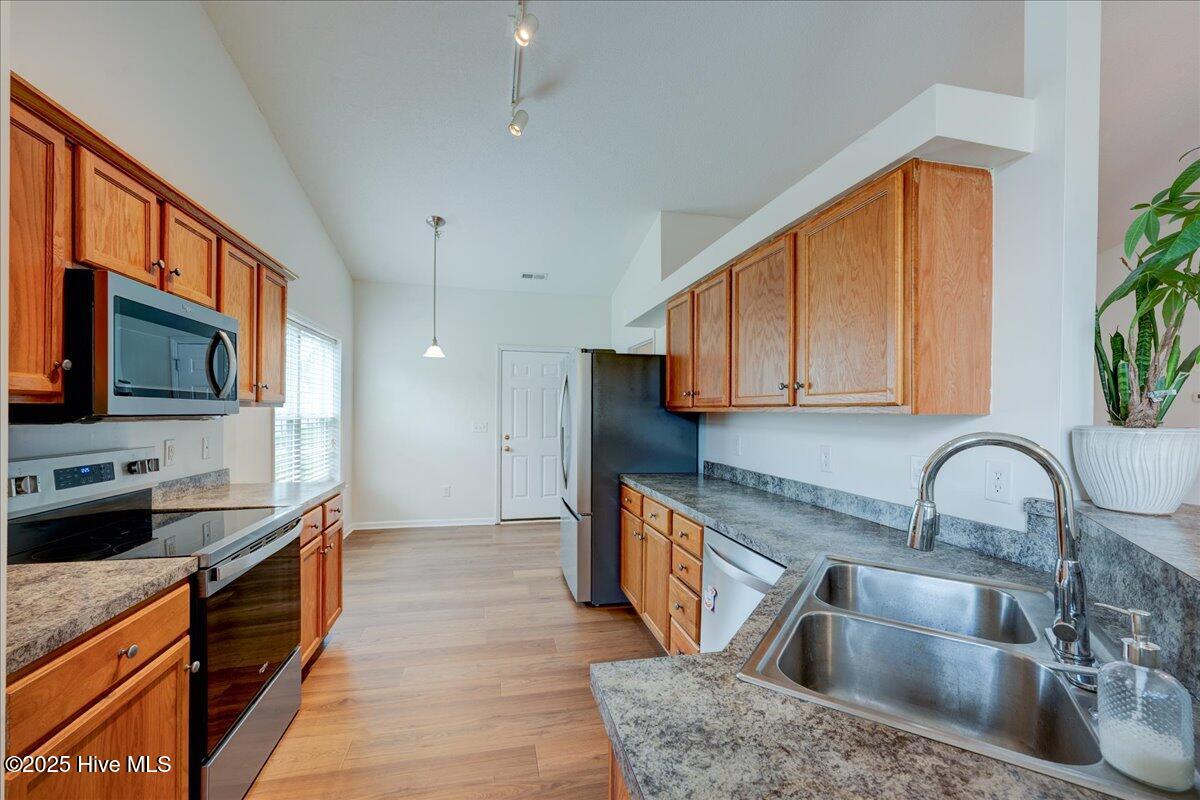 110 Kenmore Court