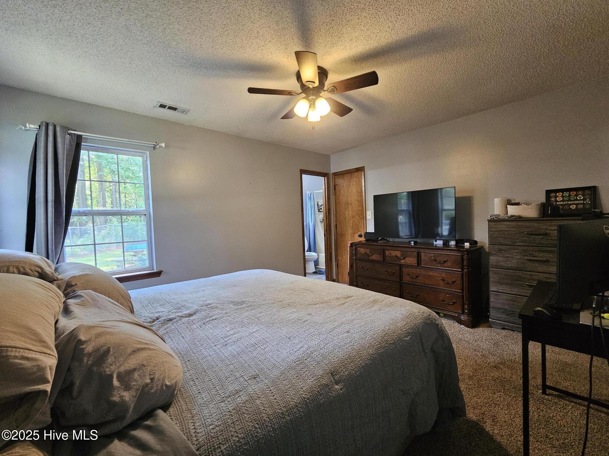 501 Greenleaf Court