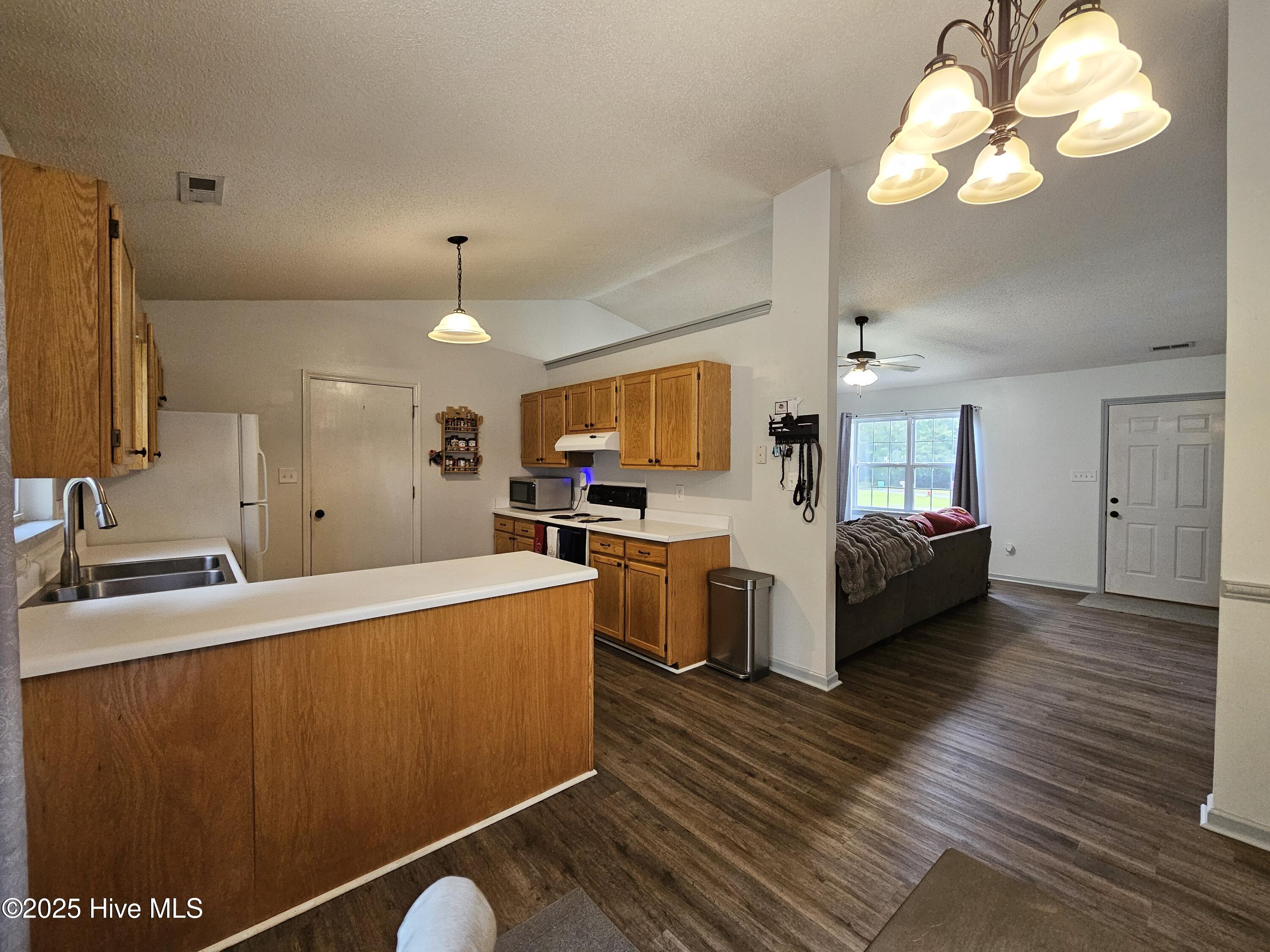 501 Greenleaf Court