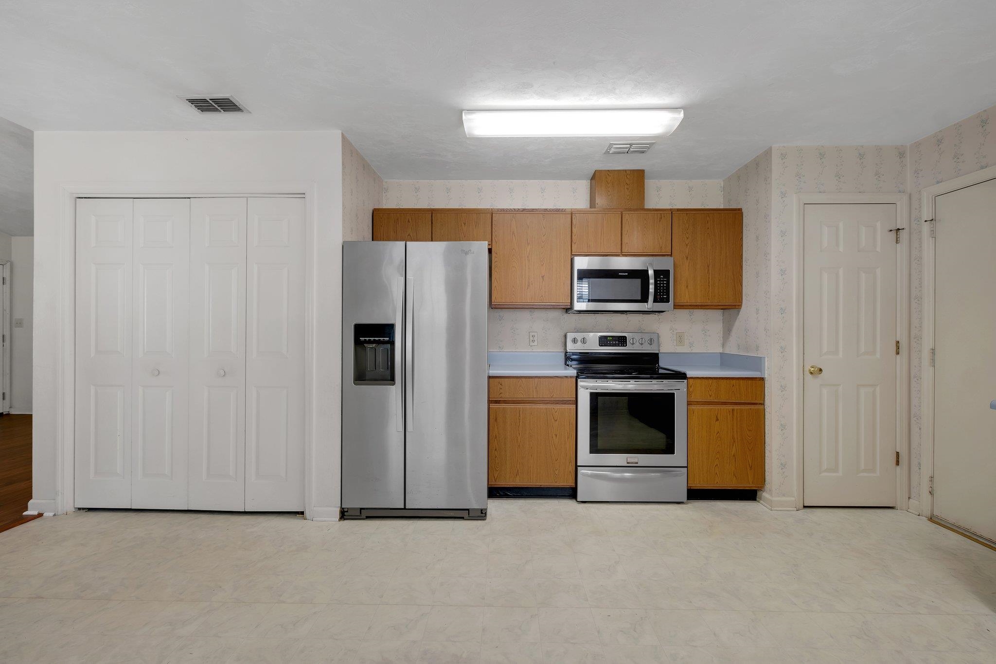 4169 Laurel Oak Circle