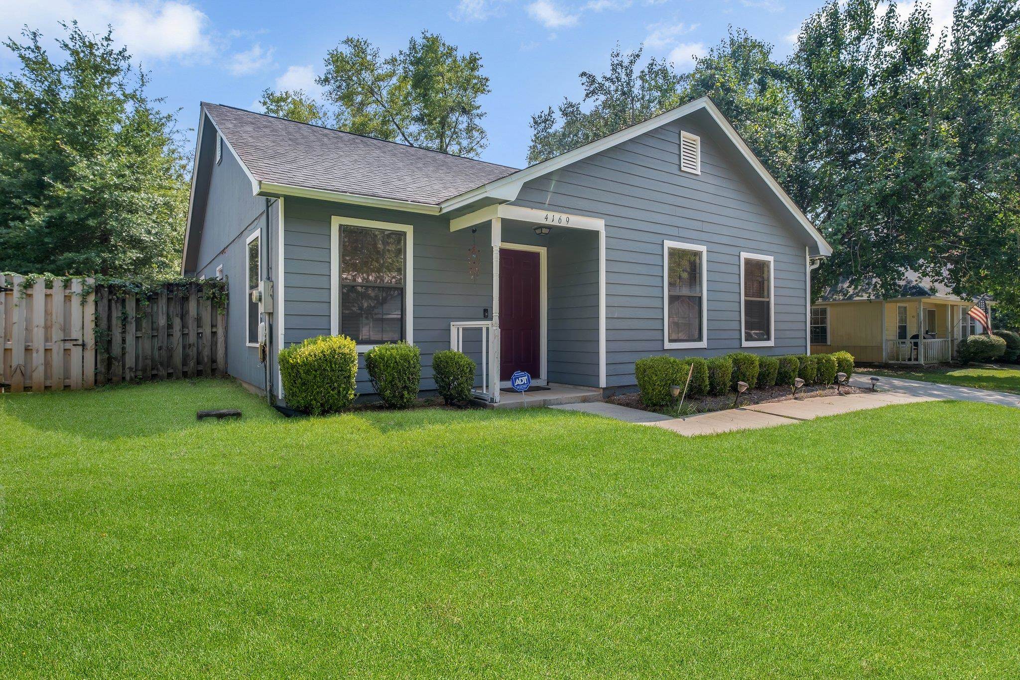 4169 Laurel Oak Circle