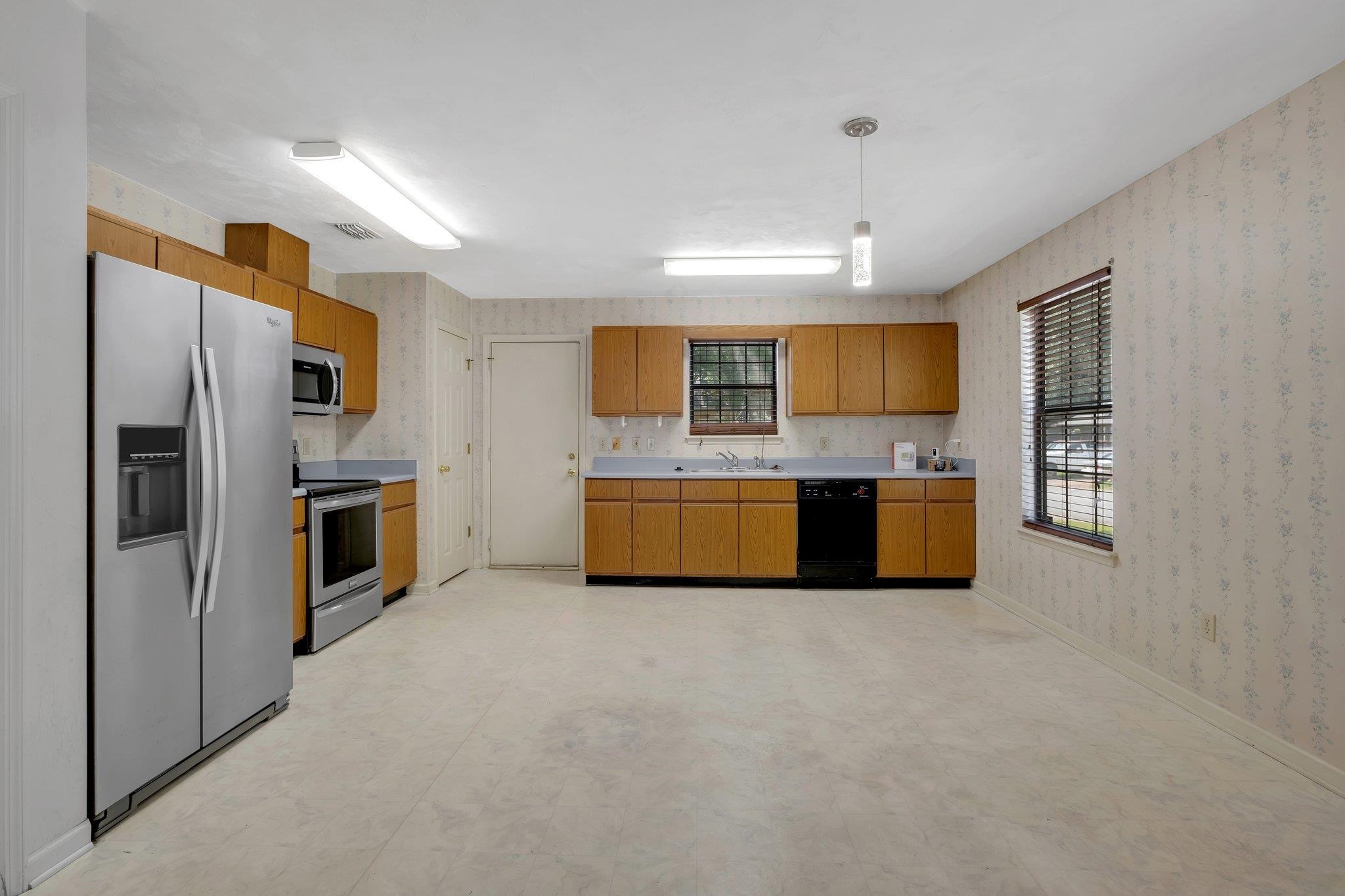 4169 Laurel Oak Circle