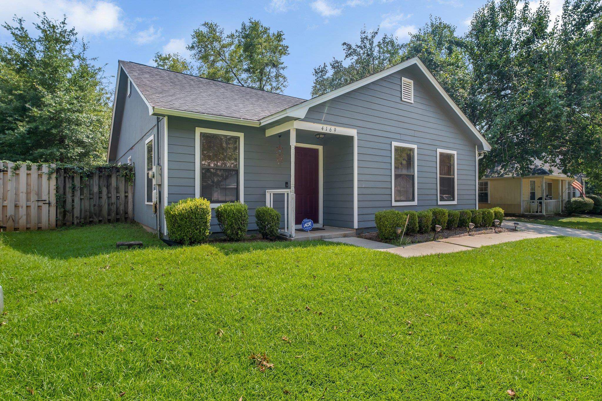 4169 Laurel Oak Circle