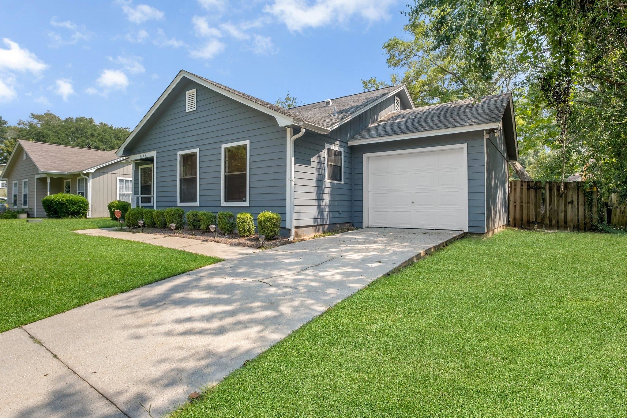 4169 Laurel Oak Circle