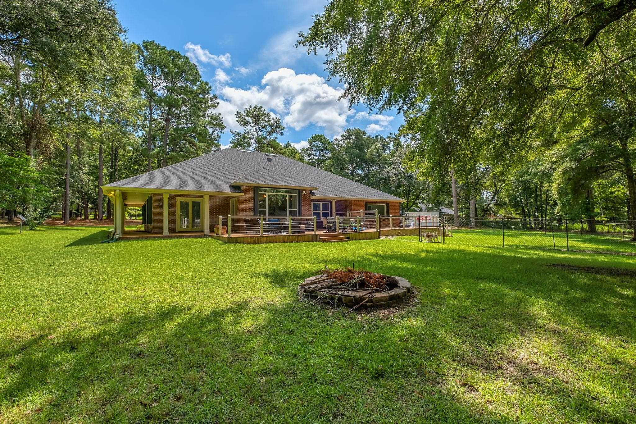 7433 Creekridge Circle