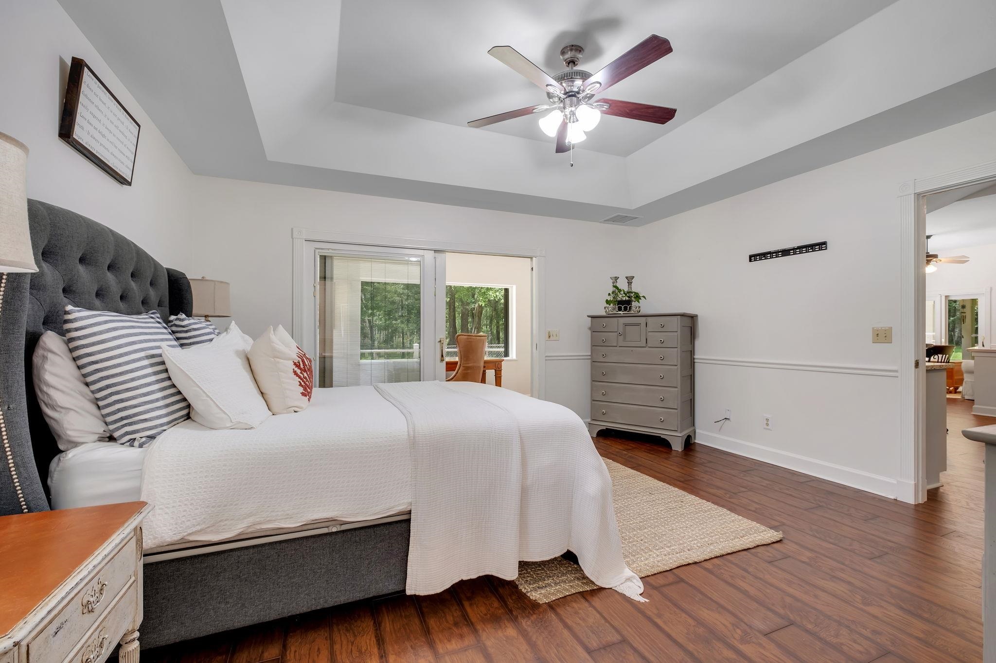 7433 Creekridge Circle