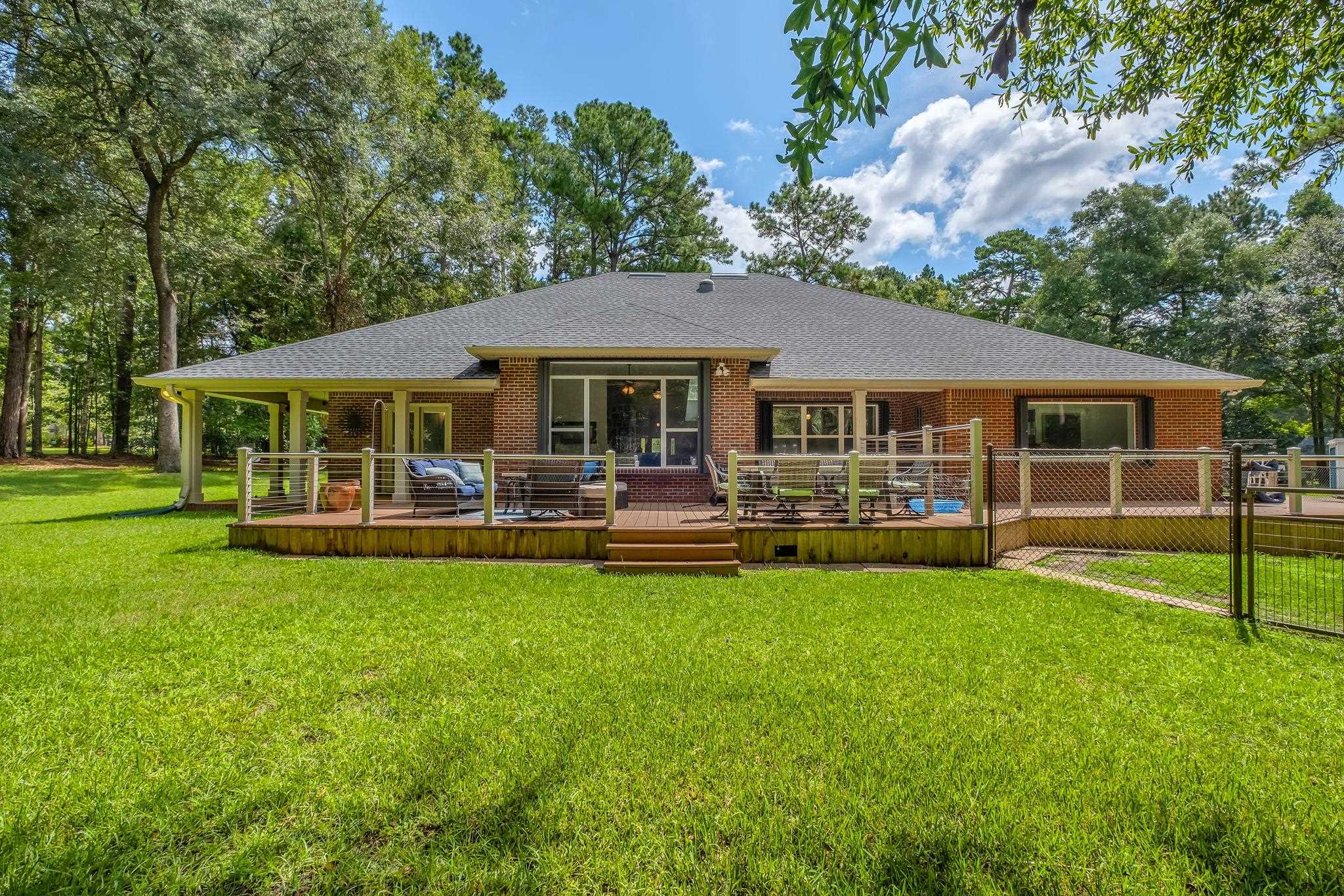 7433 Creekridge Circle