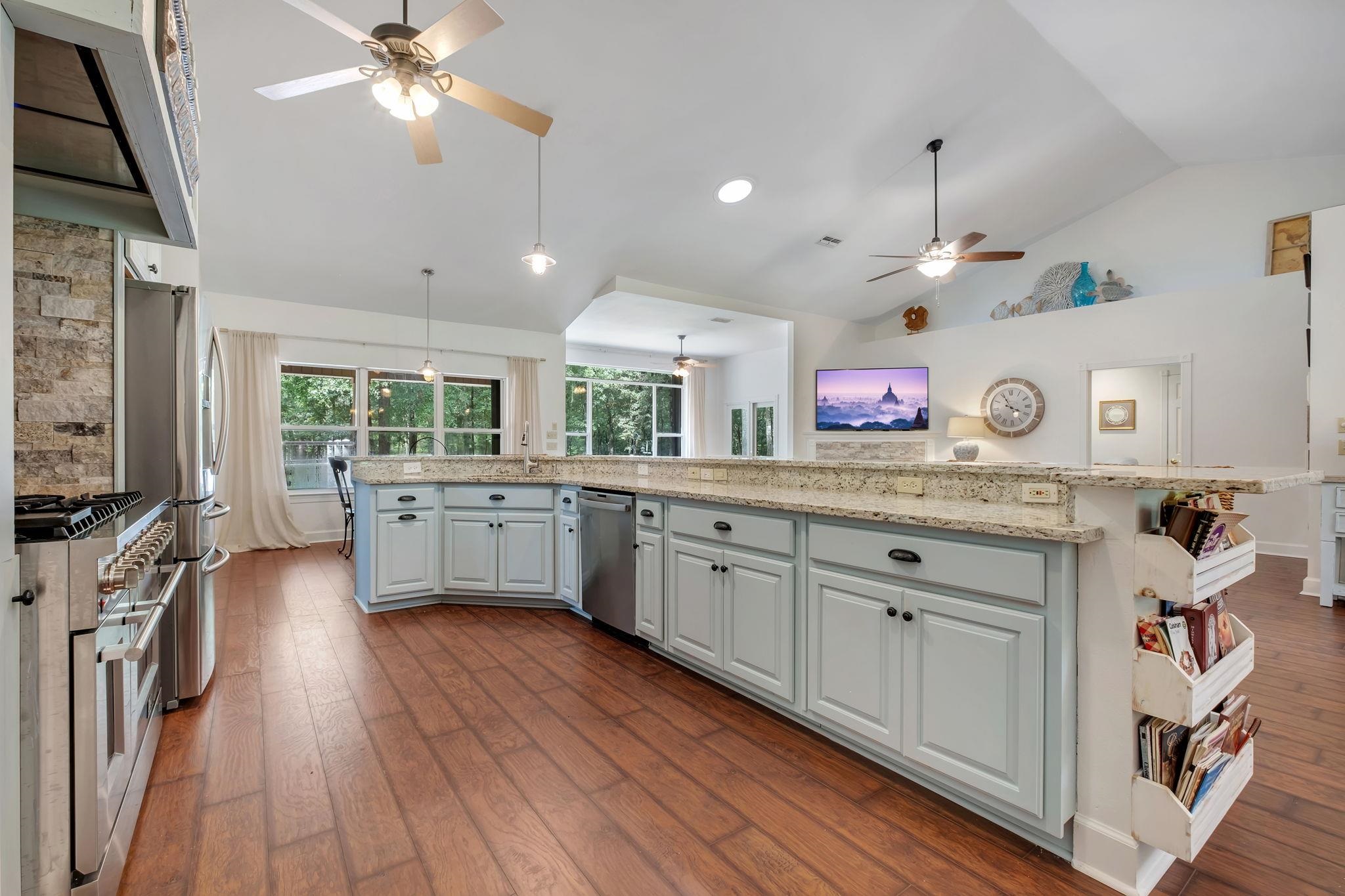 7433 Creekridge Circle