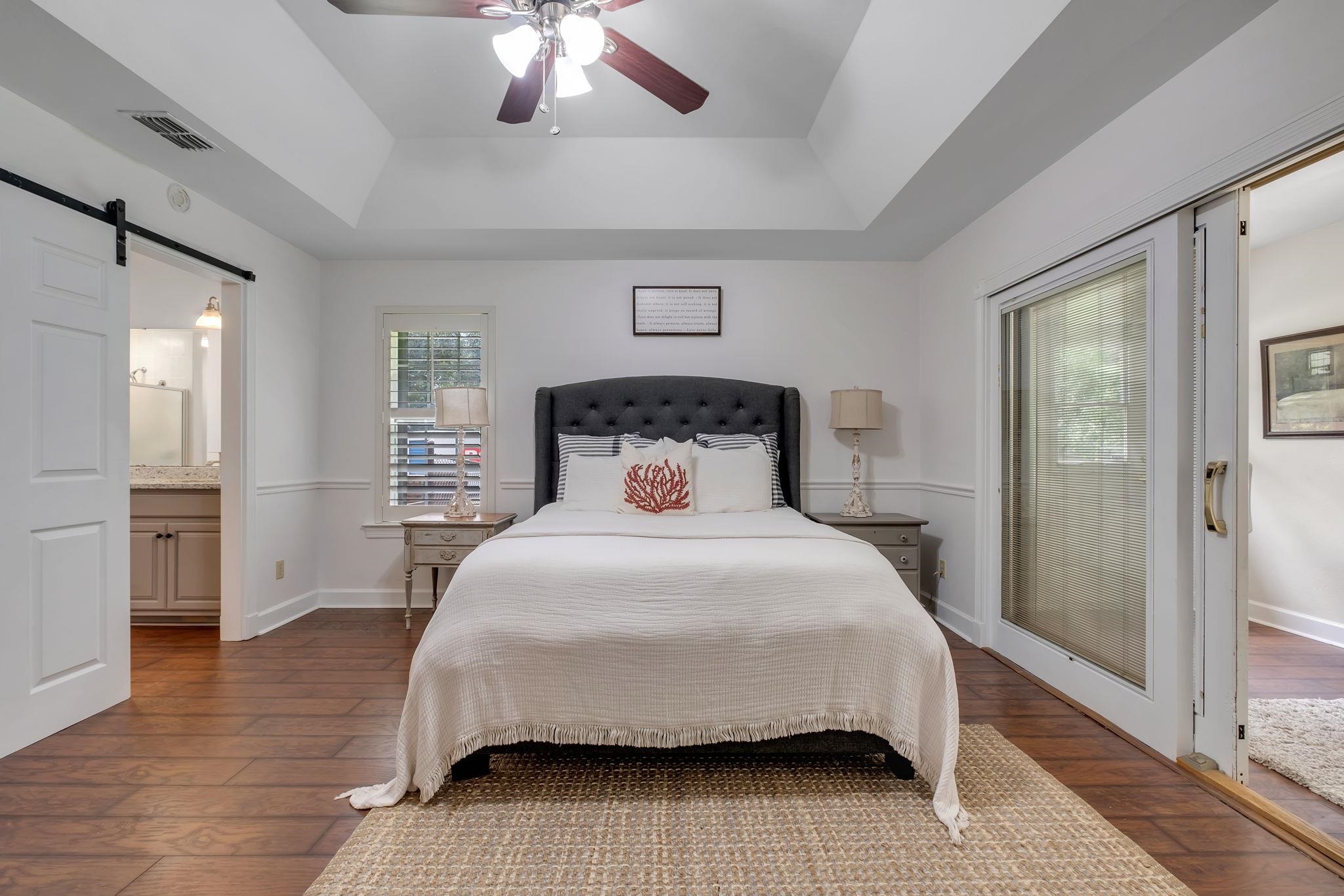 7433 Creekridge Circle